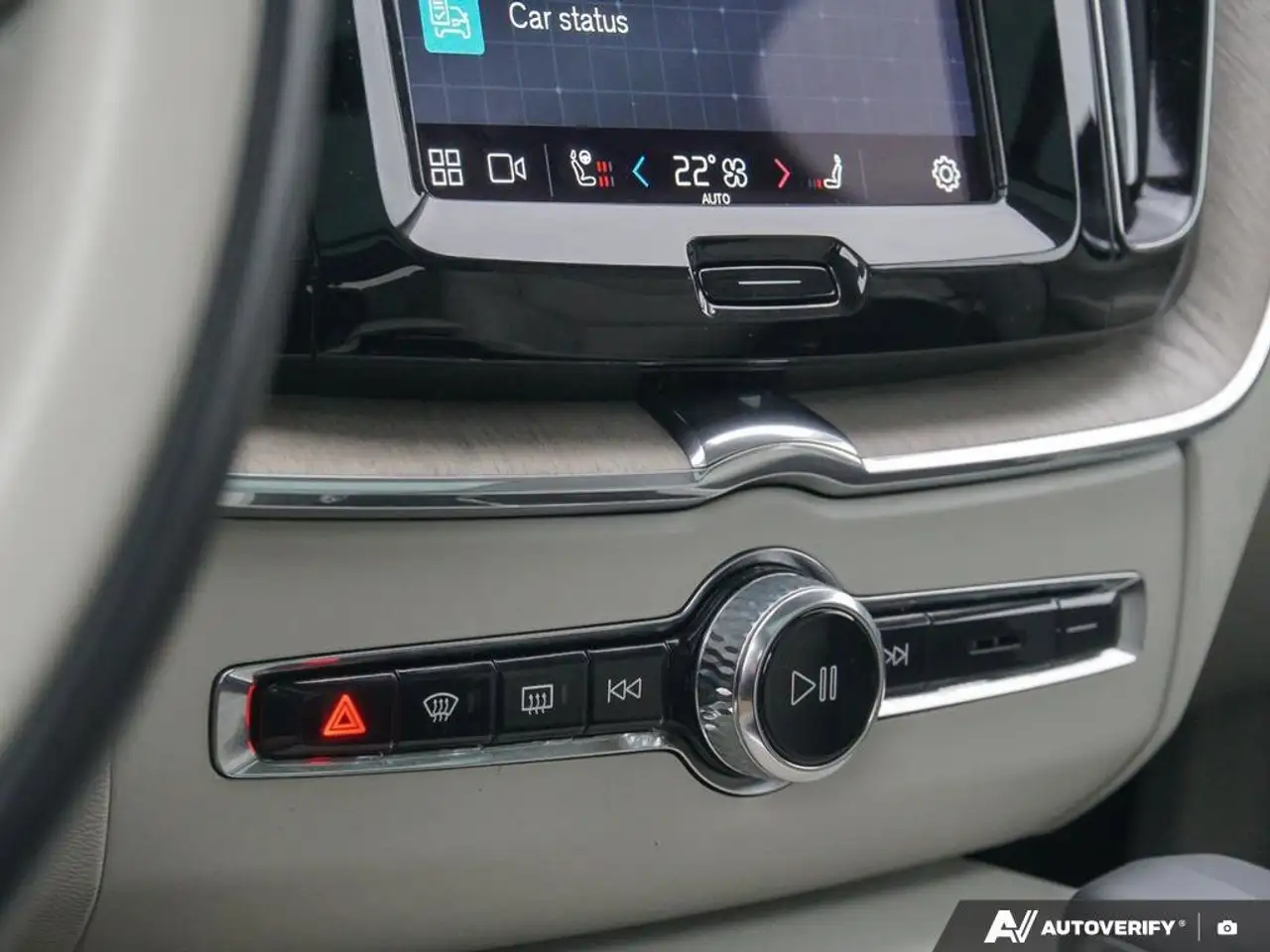 Volvo XC60 снимка Volvo XC60