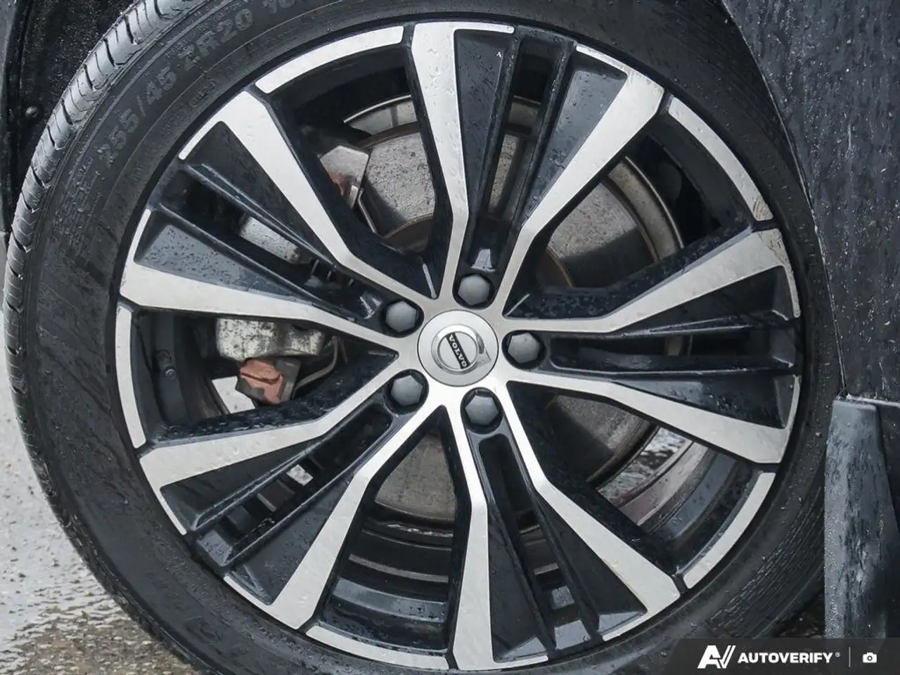 Volvo XC60 снимка Volvo XC60