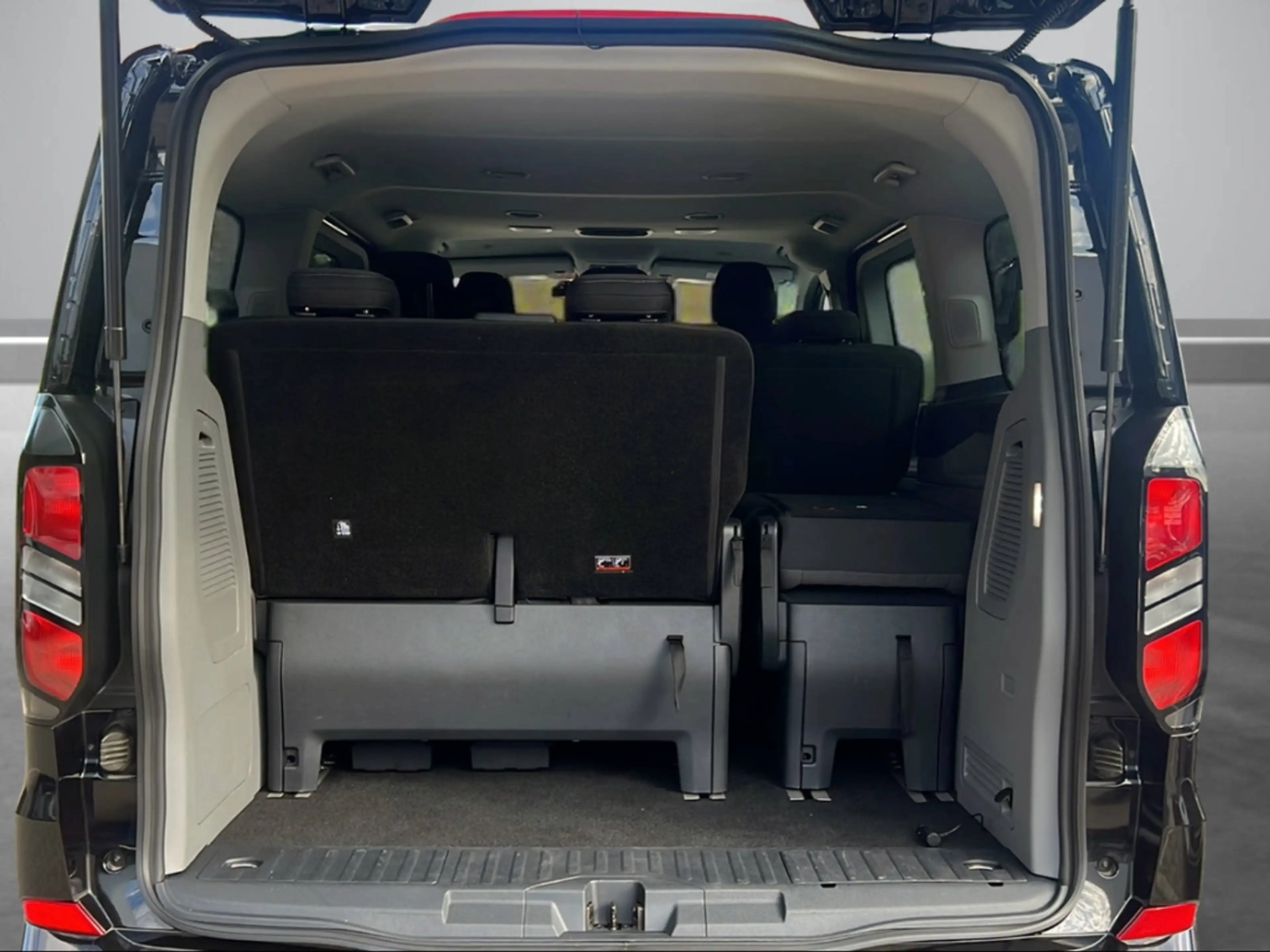 Ford Tourneo Custom Bus 320 L1 Titanium AWD 170PS Auto.Navi LED ACC Me — photo 7