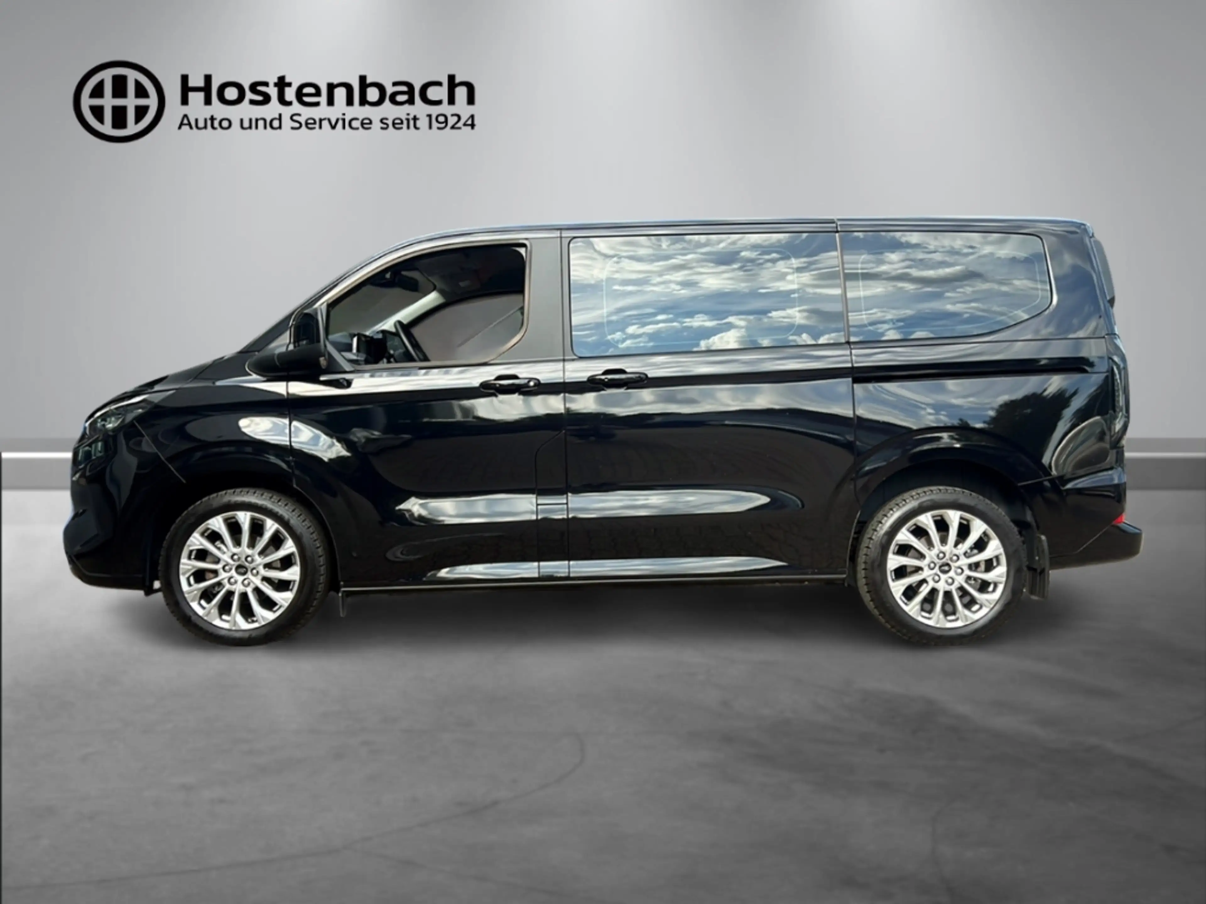 Ford Tourneo Custom Bus 320 L1 Titanium AWD 170PS Auto.Navi LED ACC Me — photo 4