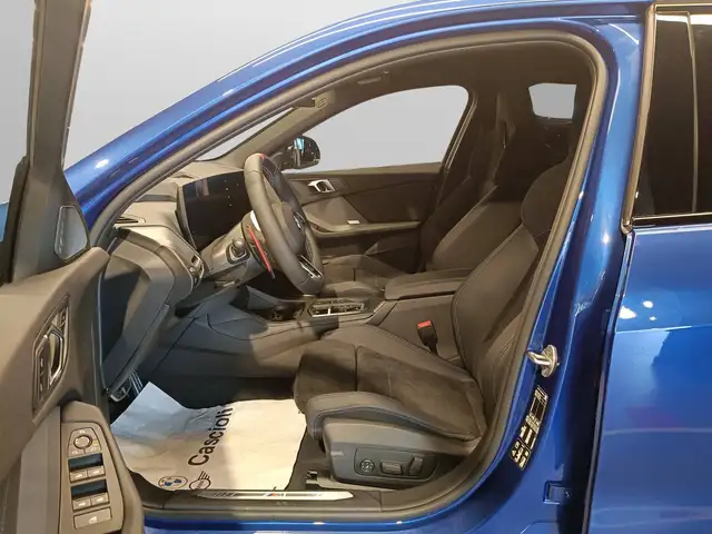 BMW 1 Series view 6