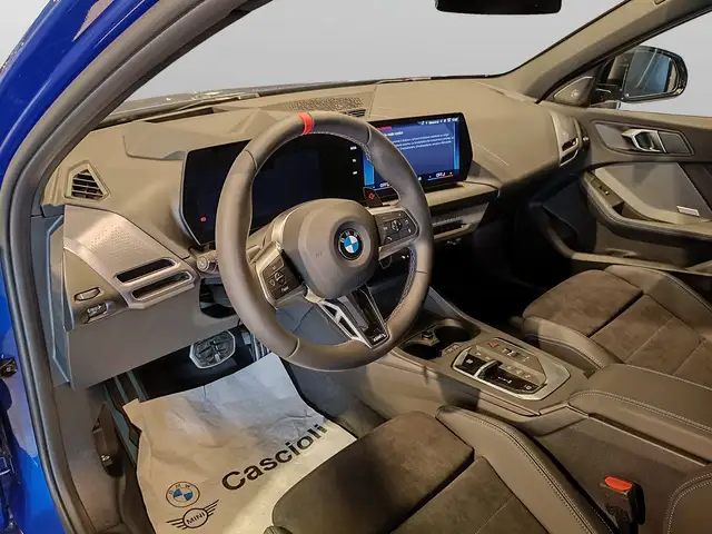 BMW 1 Series view 5