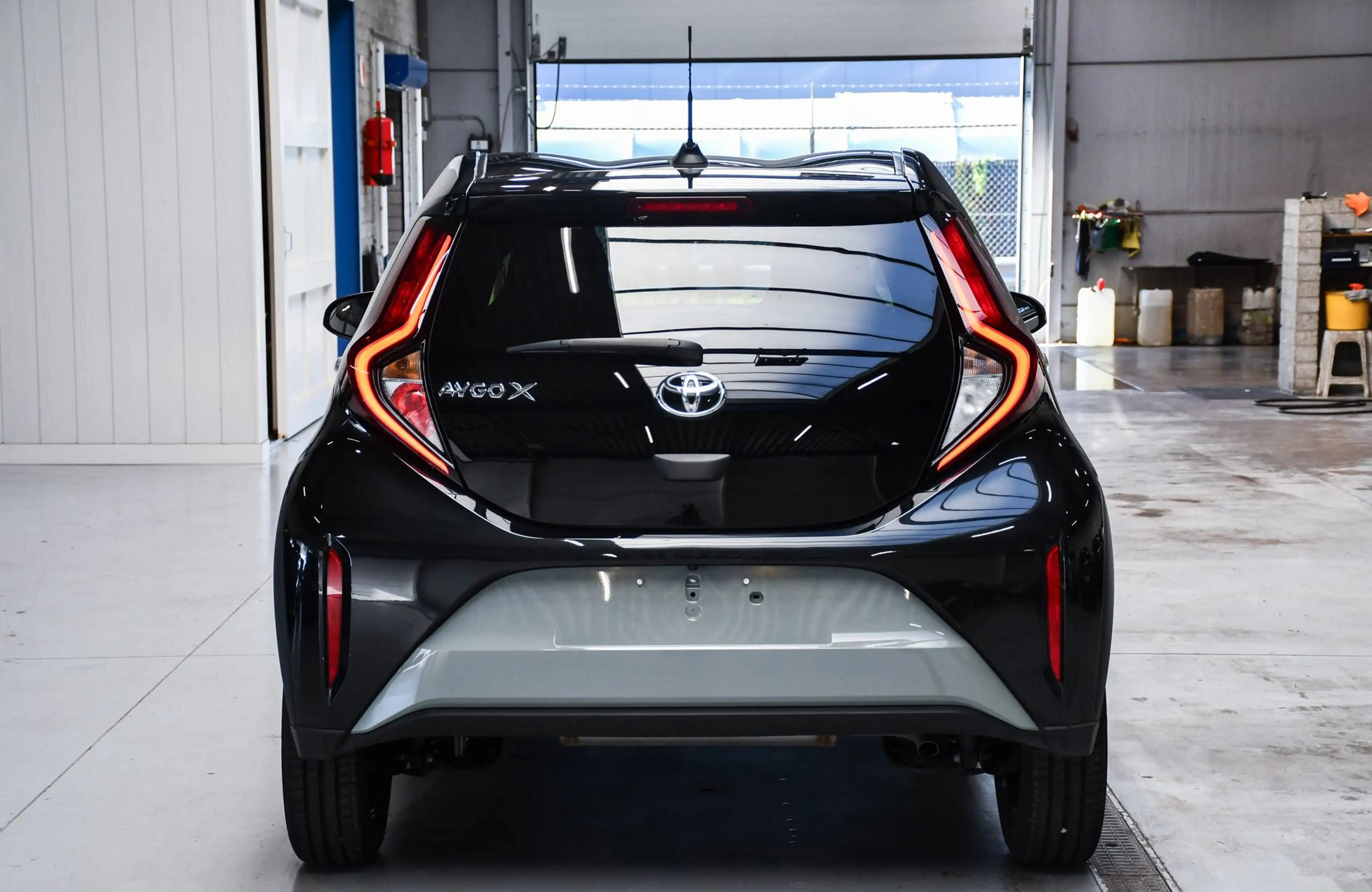 Toyota Aygo X Aygo X Air-Pulse + Tech Pack - NAVIGATIE VIA SMARTLINK / CAMERA / ACC / AIRCO — photo 5