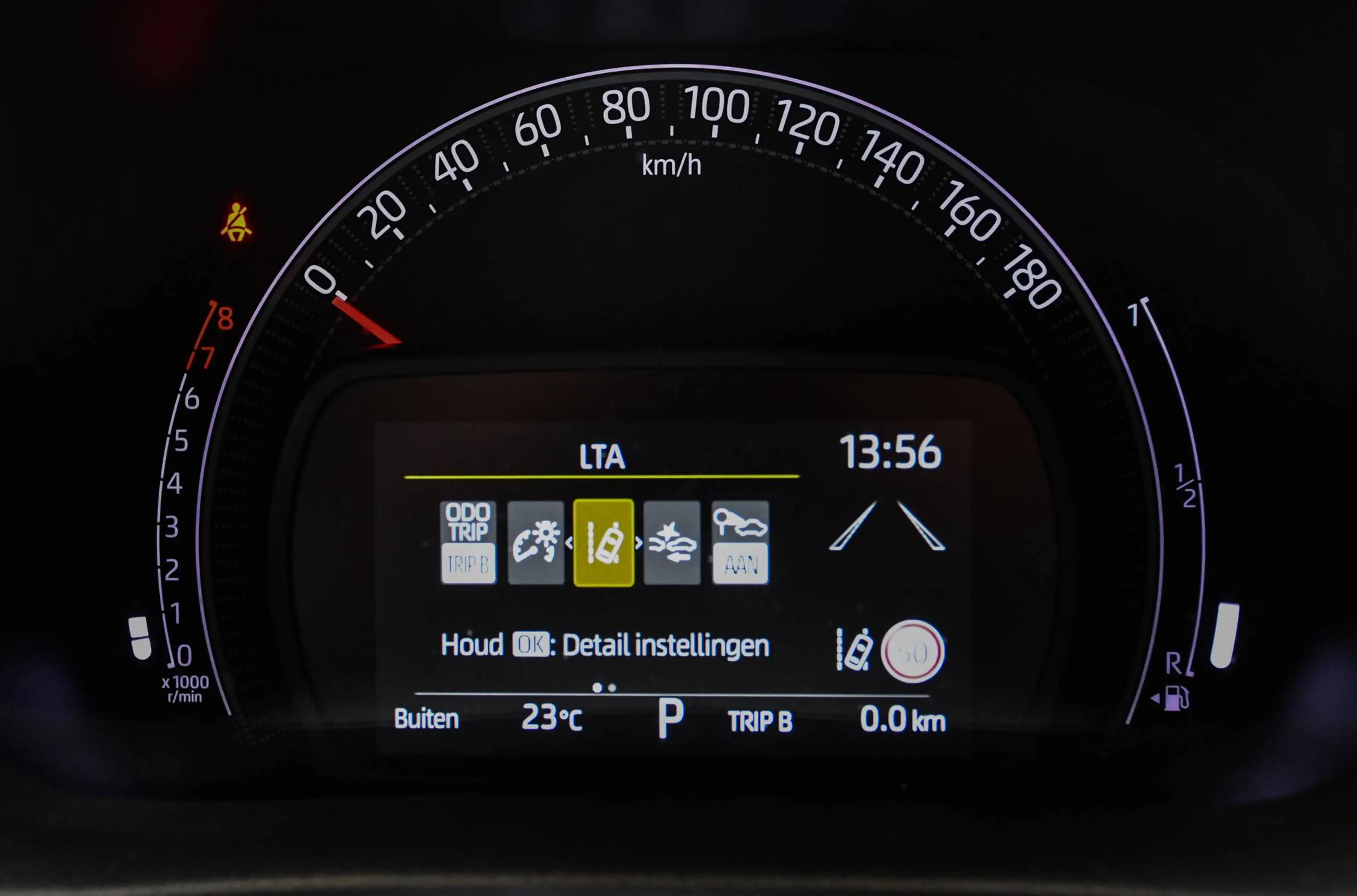 Toyota Aygo X Aygo X Air-Pulse + Tech Pack - NAVIGATIE VIA SMARTLINK / CAMERA / ACC / AIRCO — photo 14