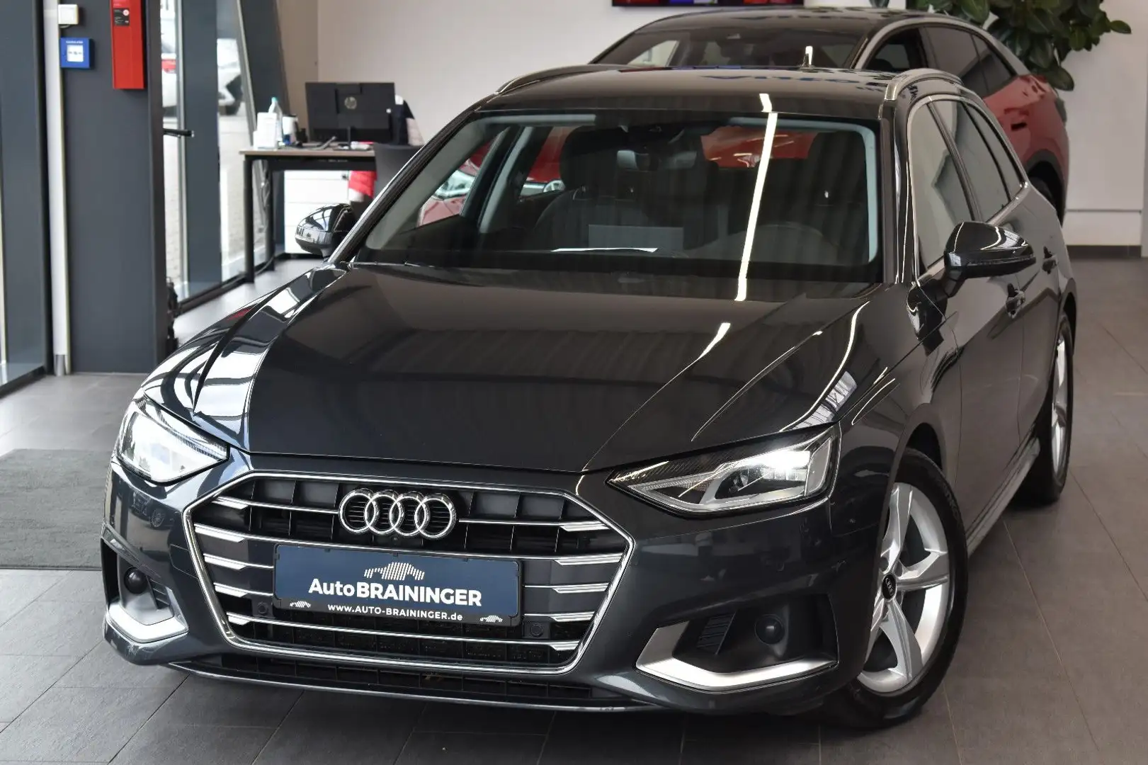 Audi A4 Avant 35TDI Advanced S-tronic LED~Navi3D~360° Grau - 1