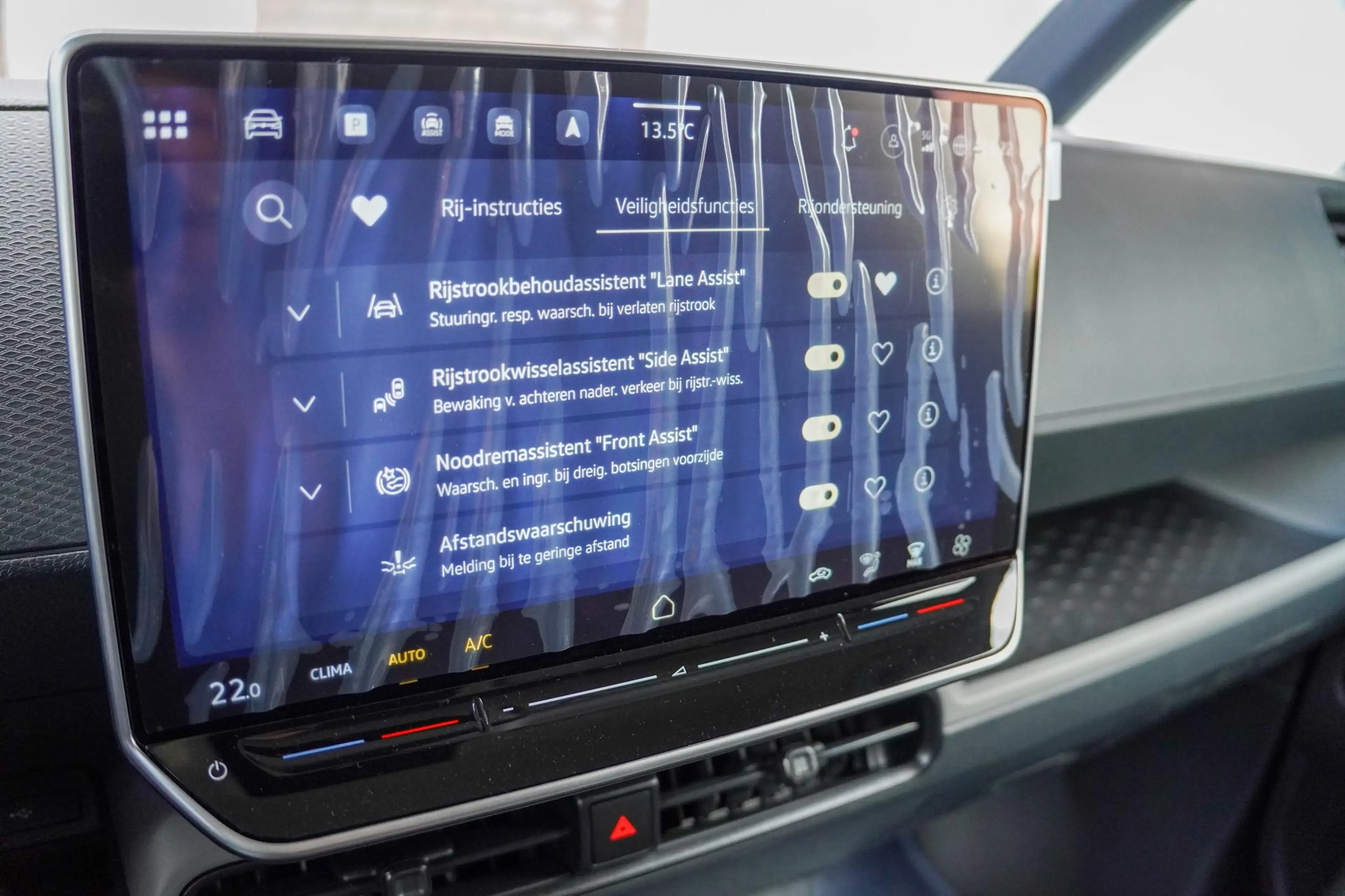 Volkswagen ID. Buzz Cargo 79 kWh 286PK L1H1 A-Deuren Side Assist ACC Travel — photo 12