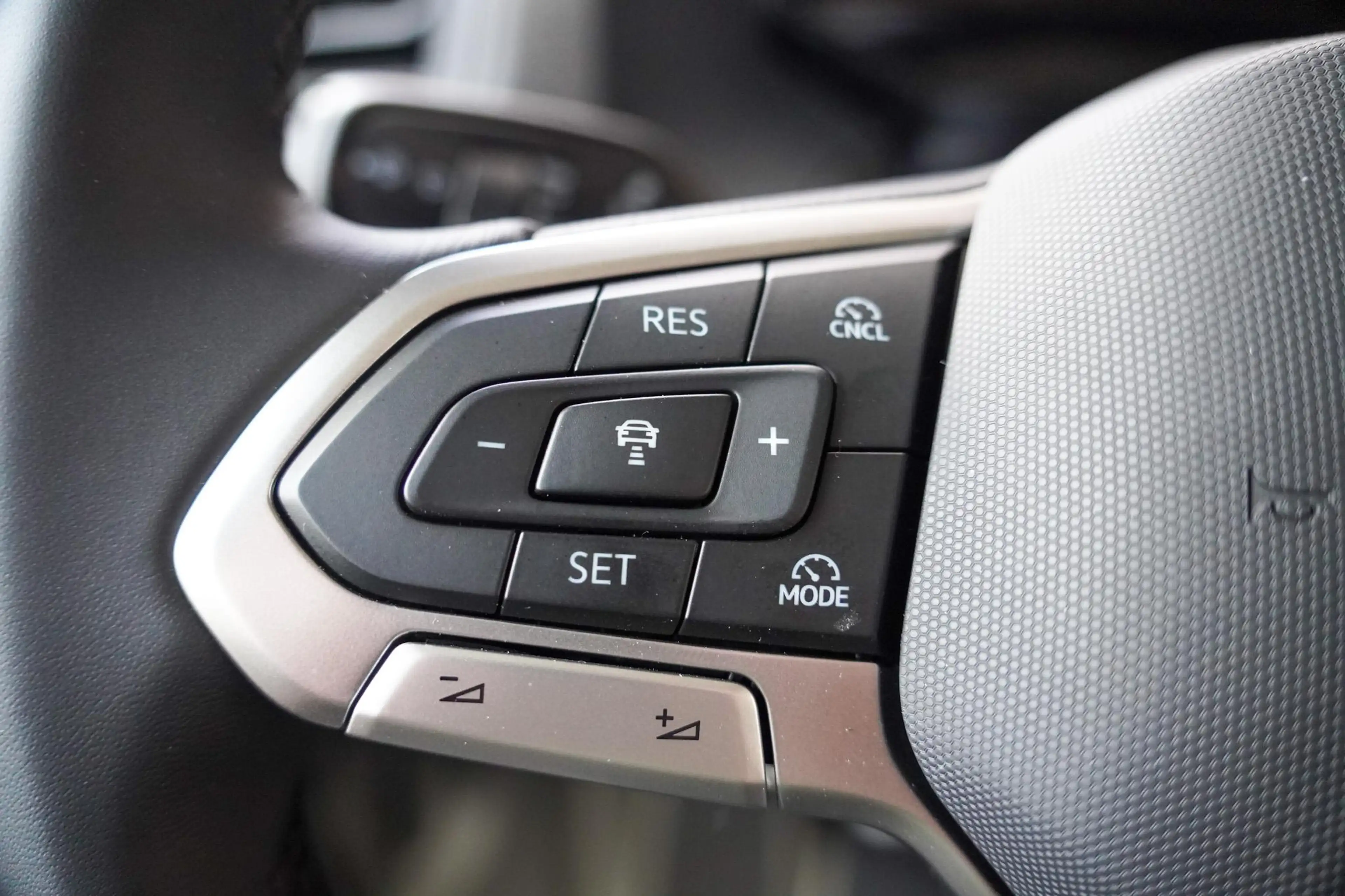 Volkswagen ID. Buzz Cargo 79 kWh 286PK L1H1 A-Deuren Side Assist ACC Travel — photo 9