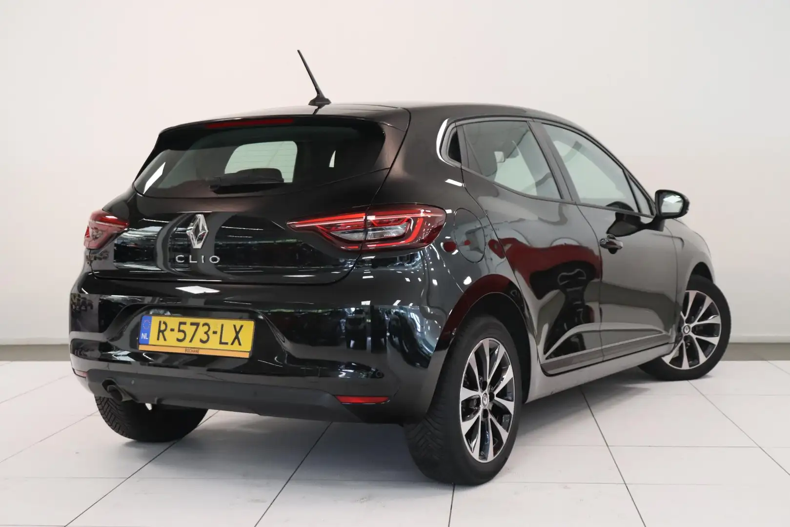 Renault Clio 1.0 TCe 90 Equilibre | Parkeersensor | Airco | Lic Zwart - 2