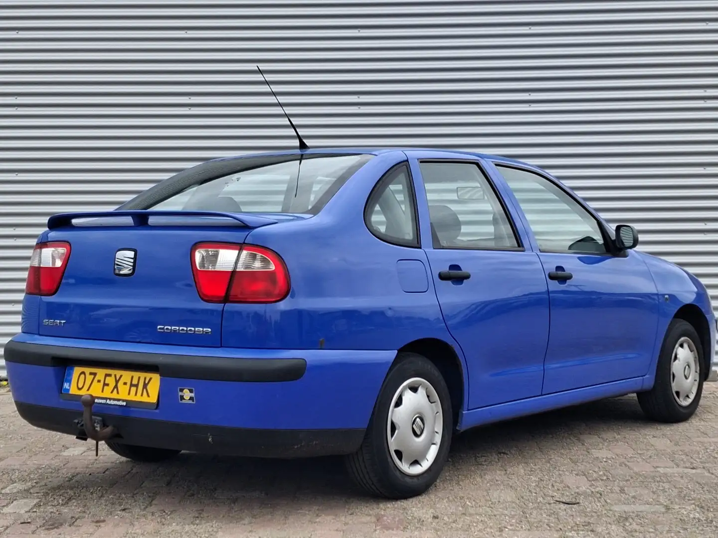 SEAT Cordoba 1.6 Stella | Nieuw Binnen! | Zo Mee | Lees Tekst | Azul - 2