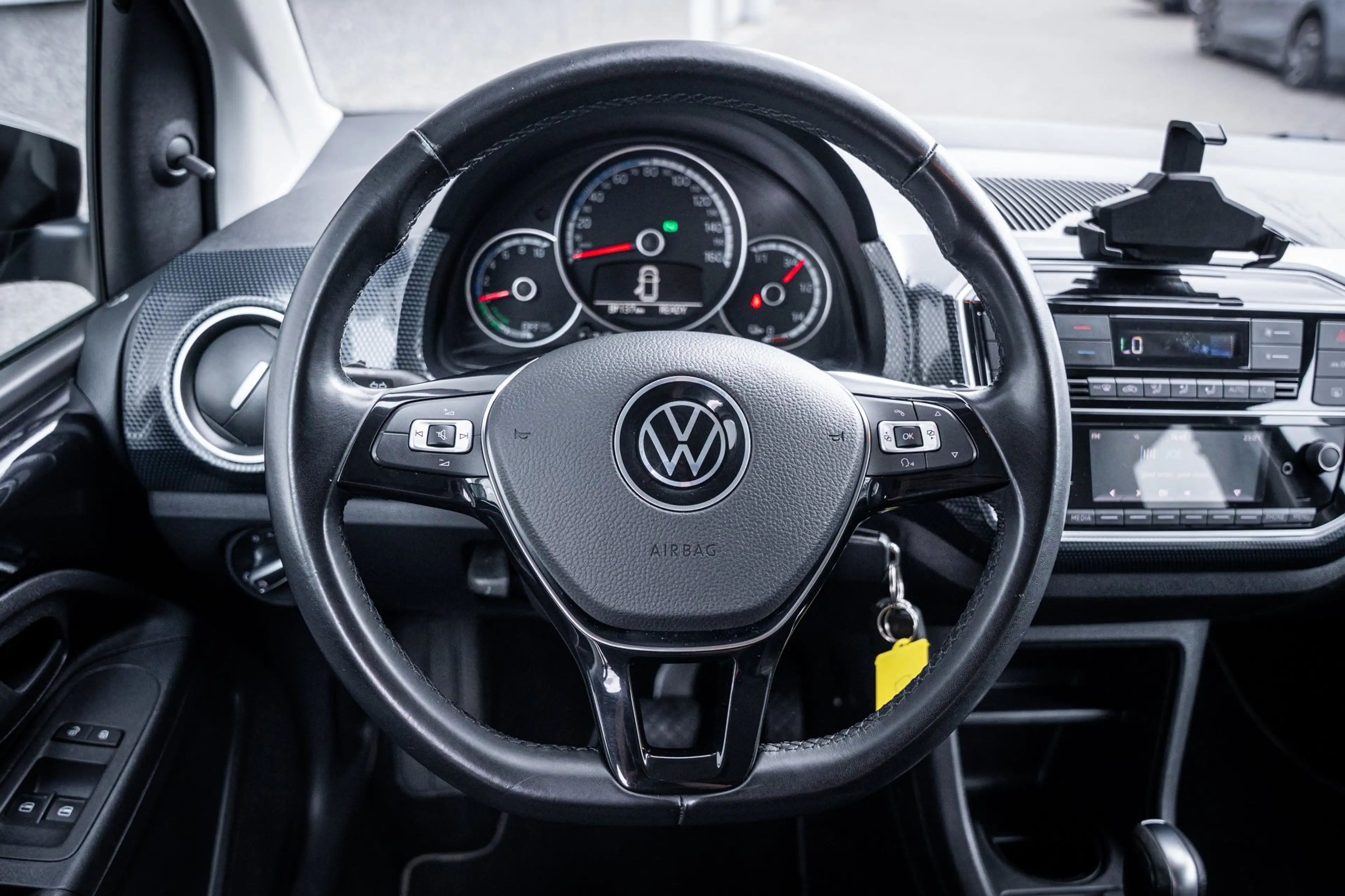 Volkswagen e-up! | Achteruitrijcamera | Airco (automatisch) | Cruis — photo 27
