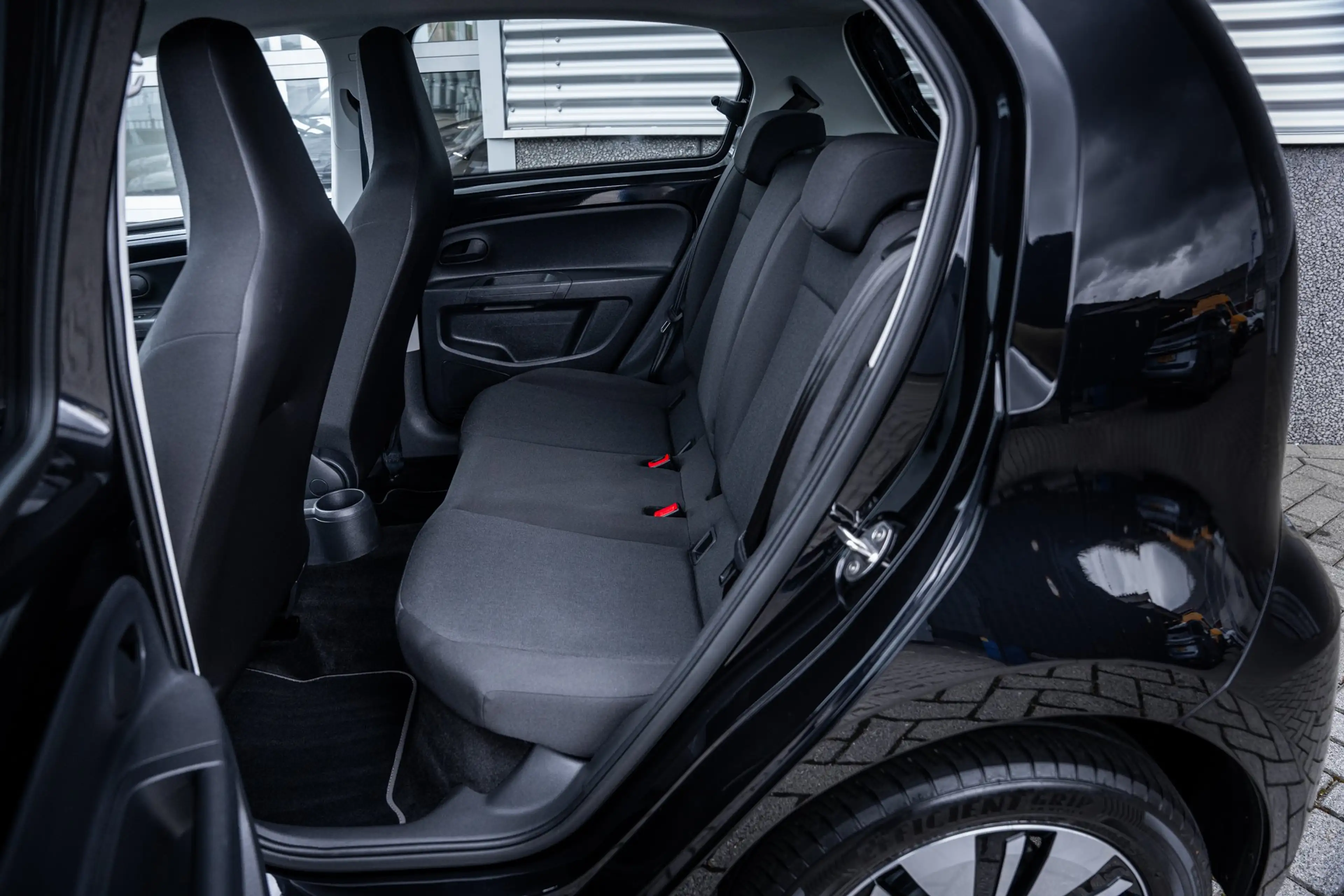 Volkswagen e-up! | Achteruitrijcamera | Airco (automatisch) | Cruis — photo 9