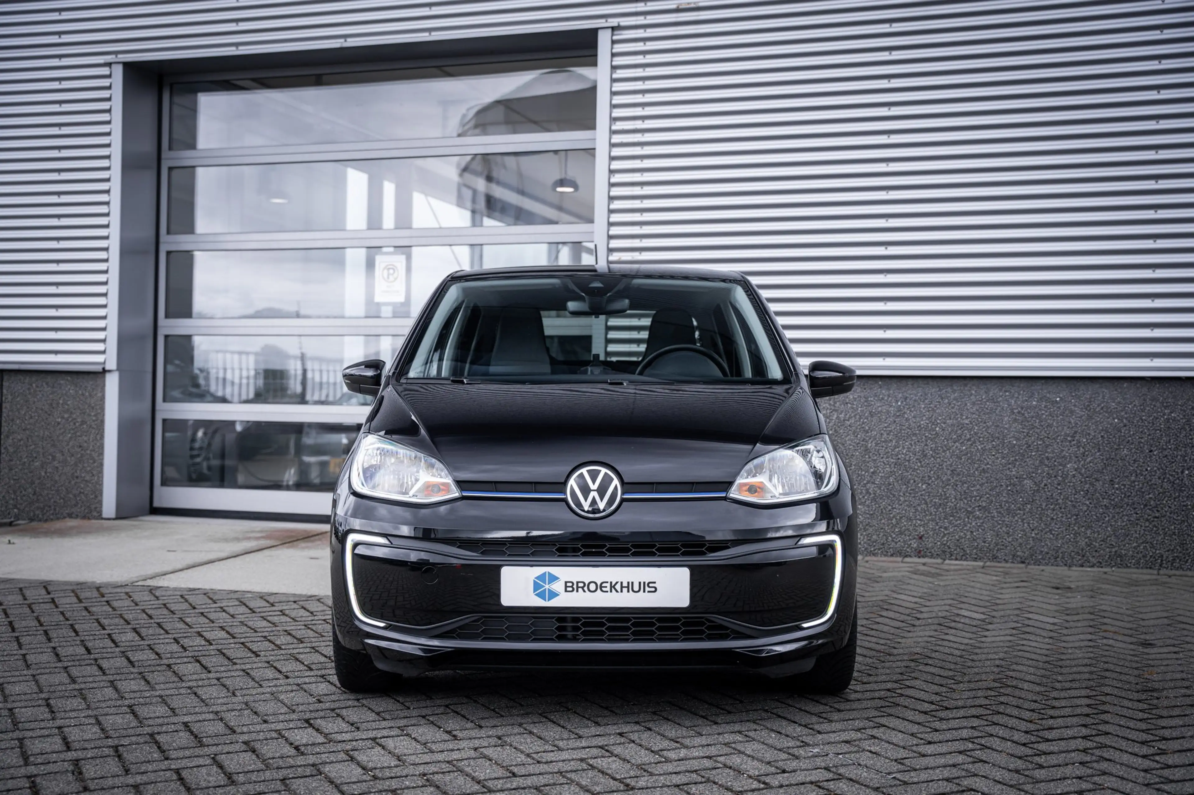 Volkswagen e-up! | Achteruitrijcamera | Airco (automatisch) | Cruis — photo 4