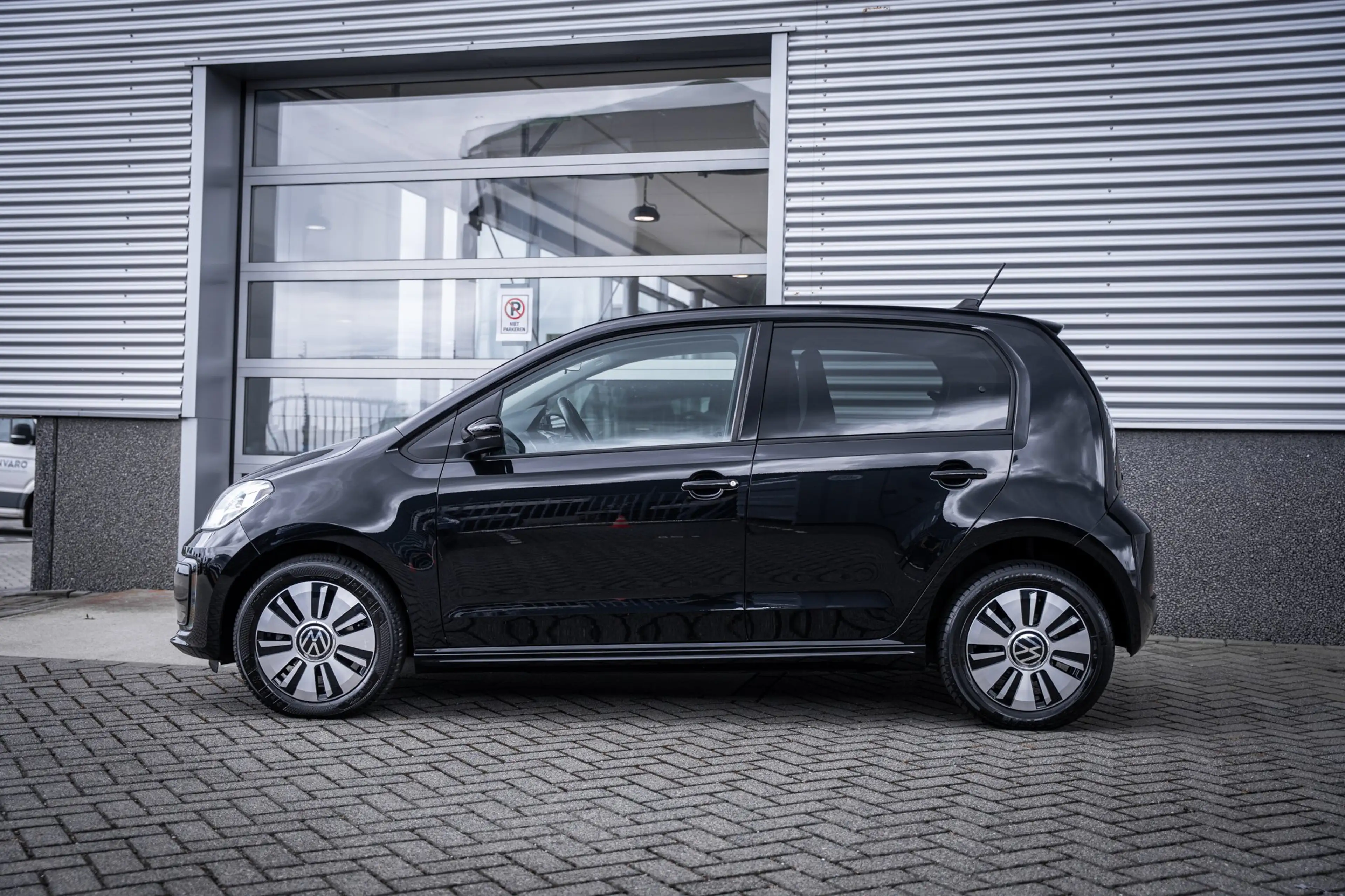 Volkswagen e-up! | Achteruitrijcamera | Airco (automatisch) | Cruis — photo 6