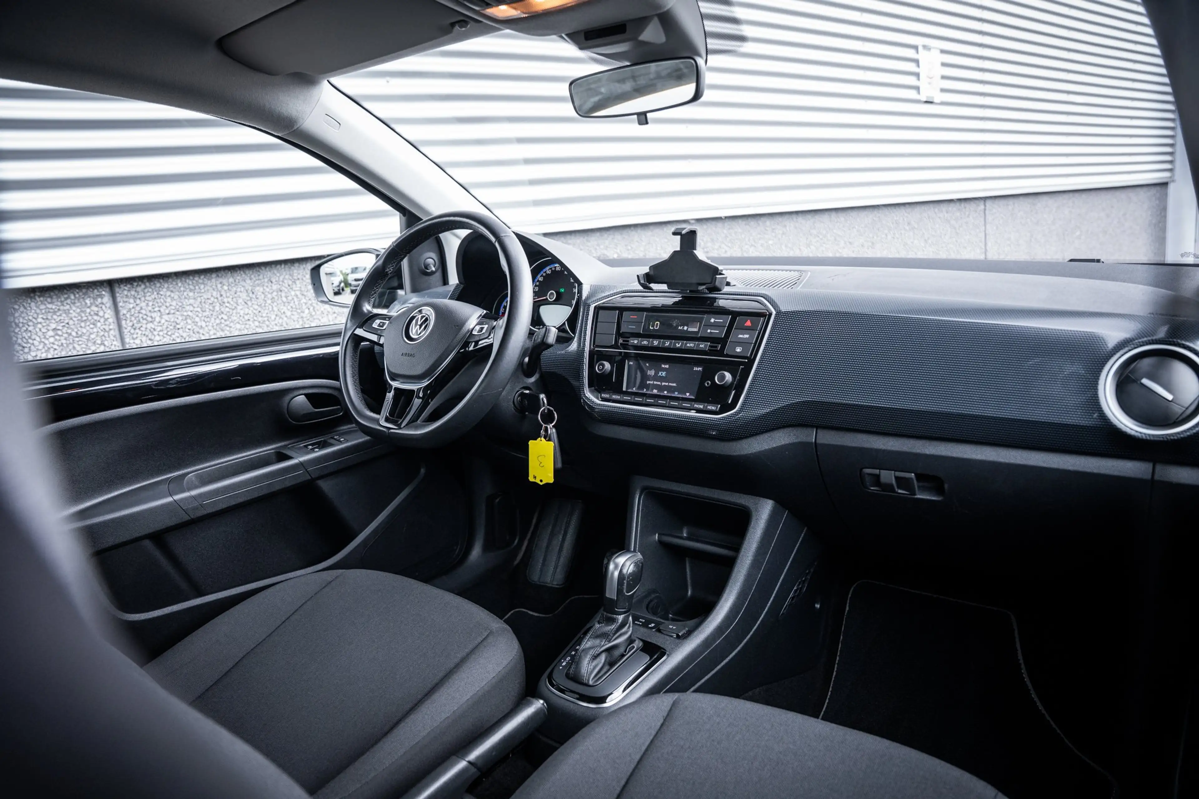 Volkswagen e-up! | Achteruitrijcamera | Airco (automatisch) | Cruis — photo 30