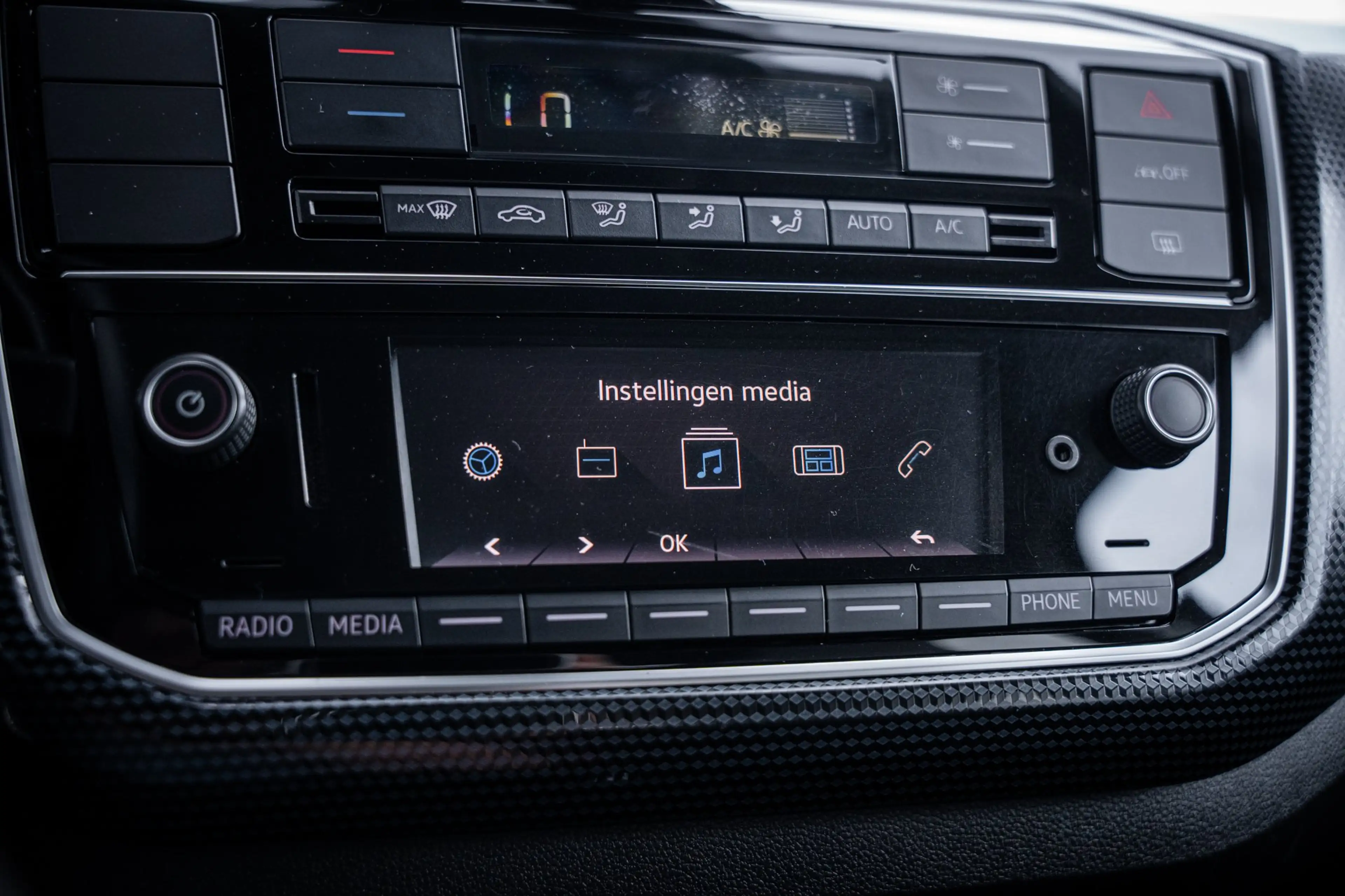 Volkswagen e-up! | Achteruitrijcamera | Airco (automatisch) | Cruis — photo 23