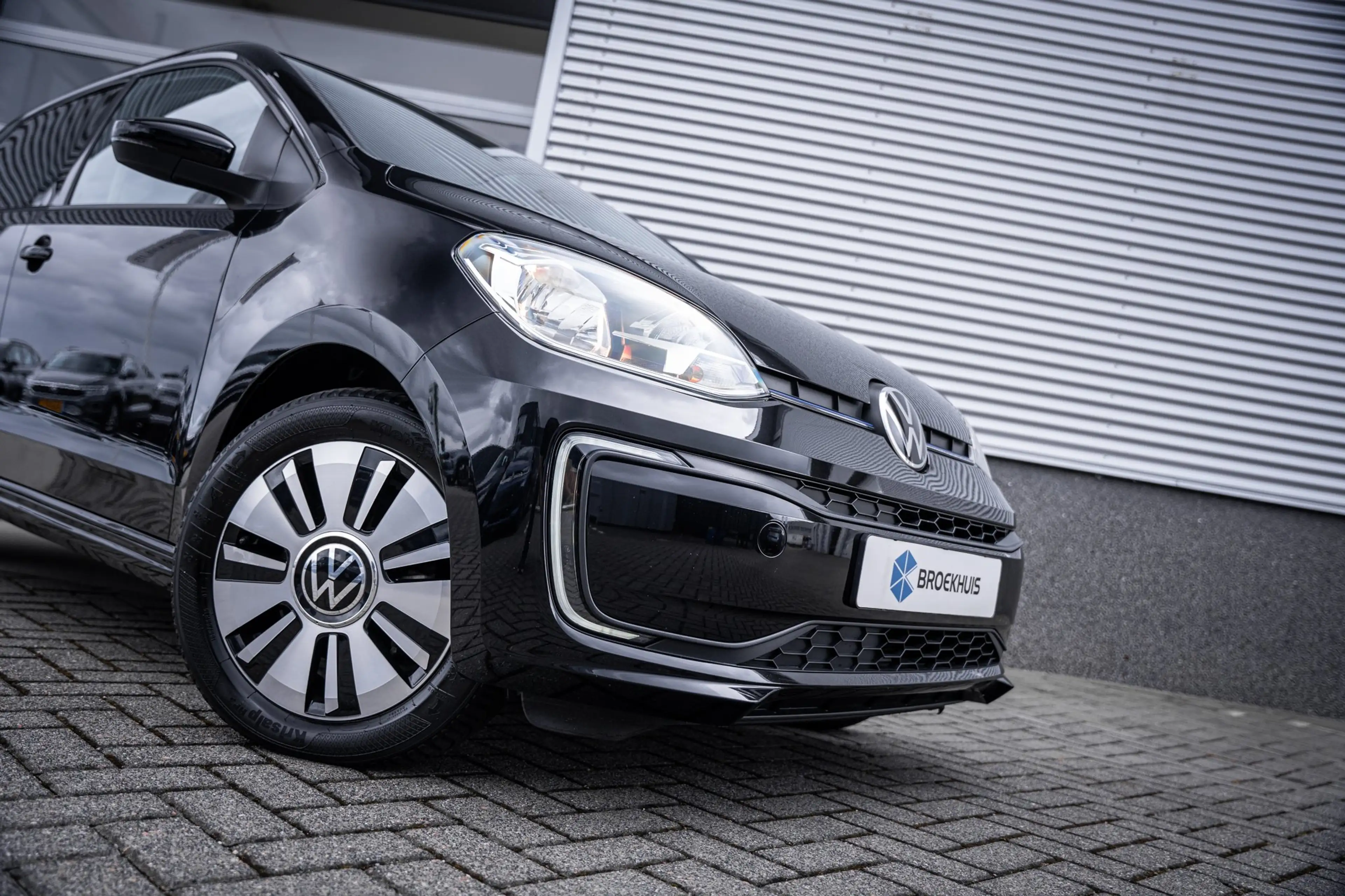 Volkswagen e-up! | Achteruitrijcamera | Airco (automatisch) | Cruis — photo 3