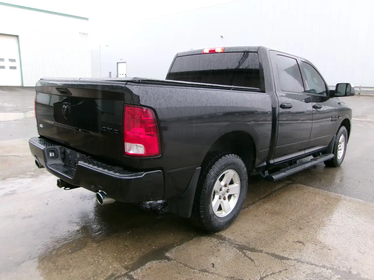 RAM 1500 снимка RAM 1500