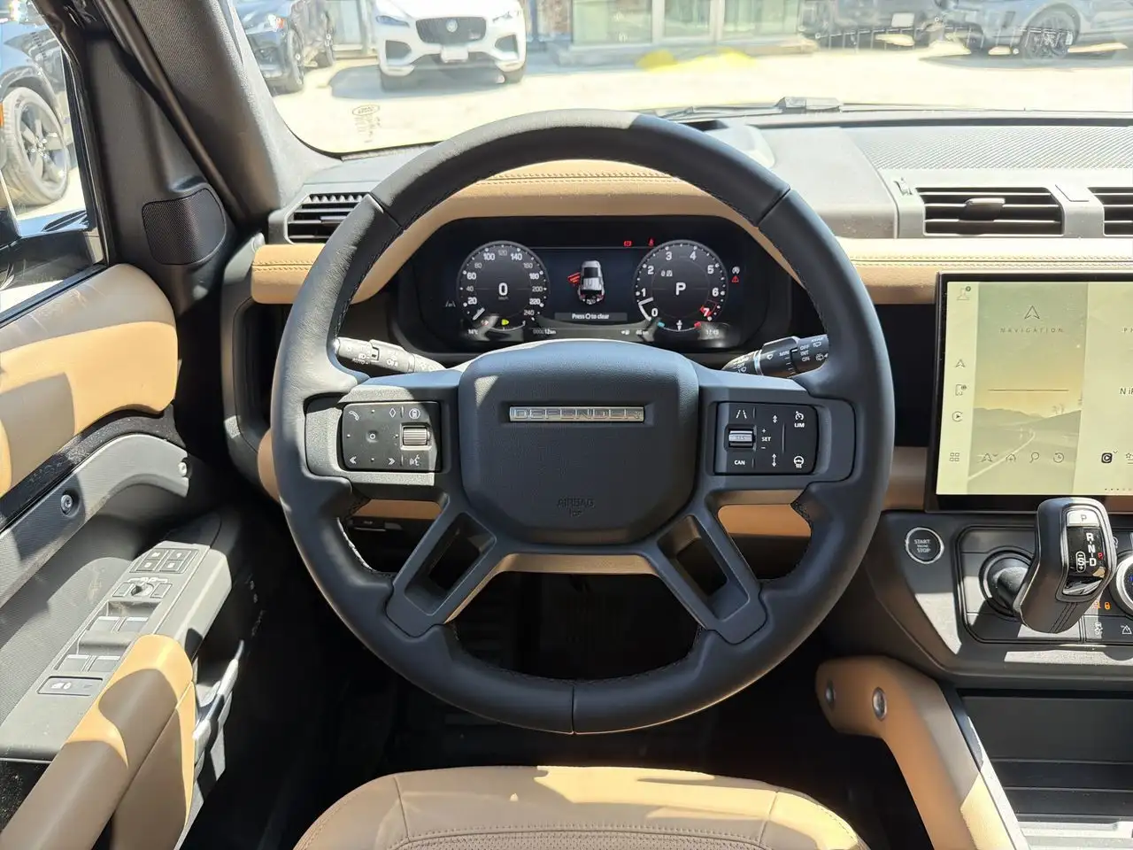 Land Rover Defender снимка Land Rover Defender