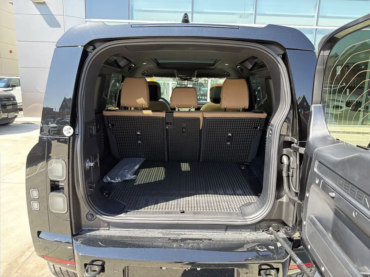 Land Rover Defender снимка Land Rover Defender