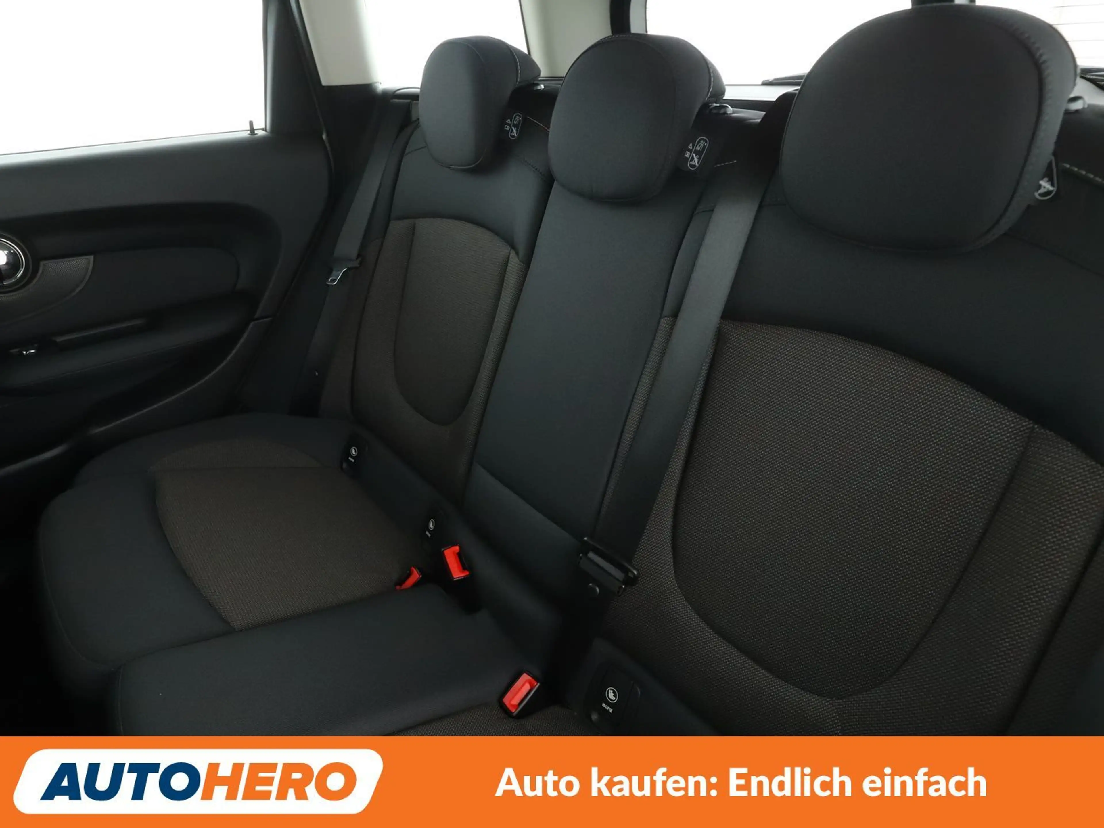 MINI Cooper D Clubman Cooper D Aut.*TEMPO*SHZ*AHK*KLIMA* — photo 14