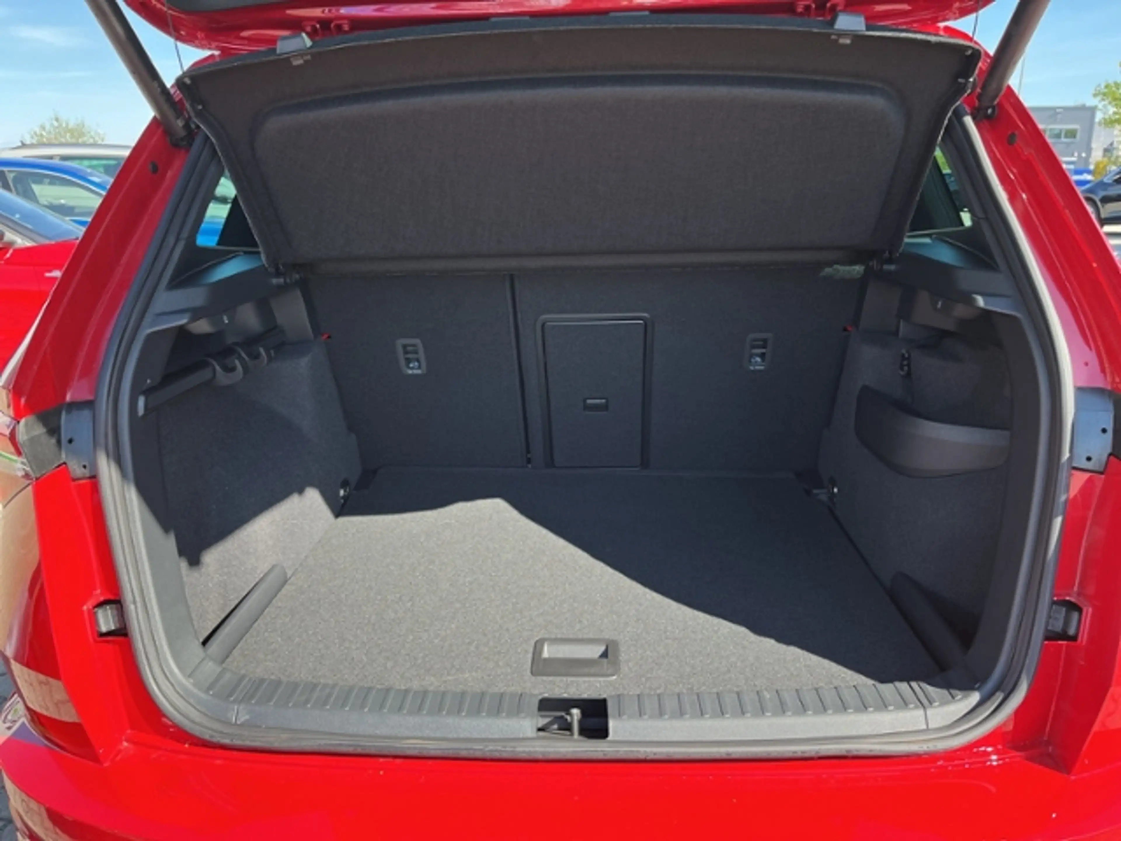 Skoda Karoq Sportline 1,5TSI 150PS DSG NAVI ACC AHK DCC — photo 10