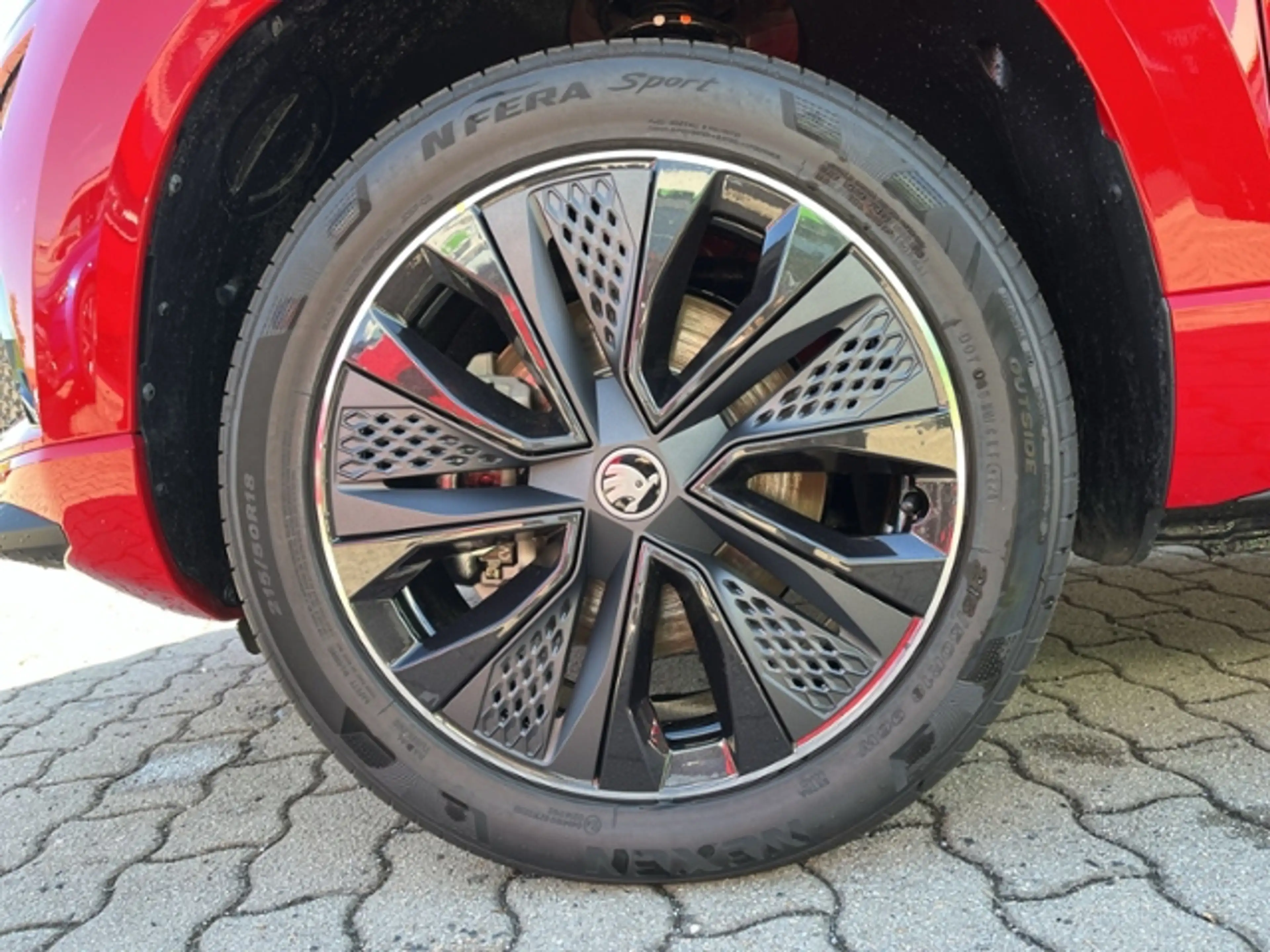 Skoda Karoq Sportline 1,5TSI 150PS DSG NAVI ACC AHK DCC — photo 8