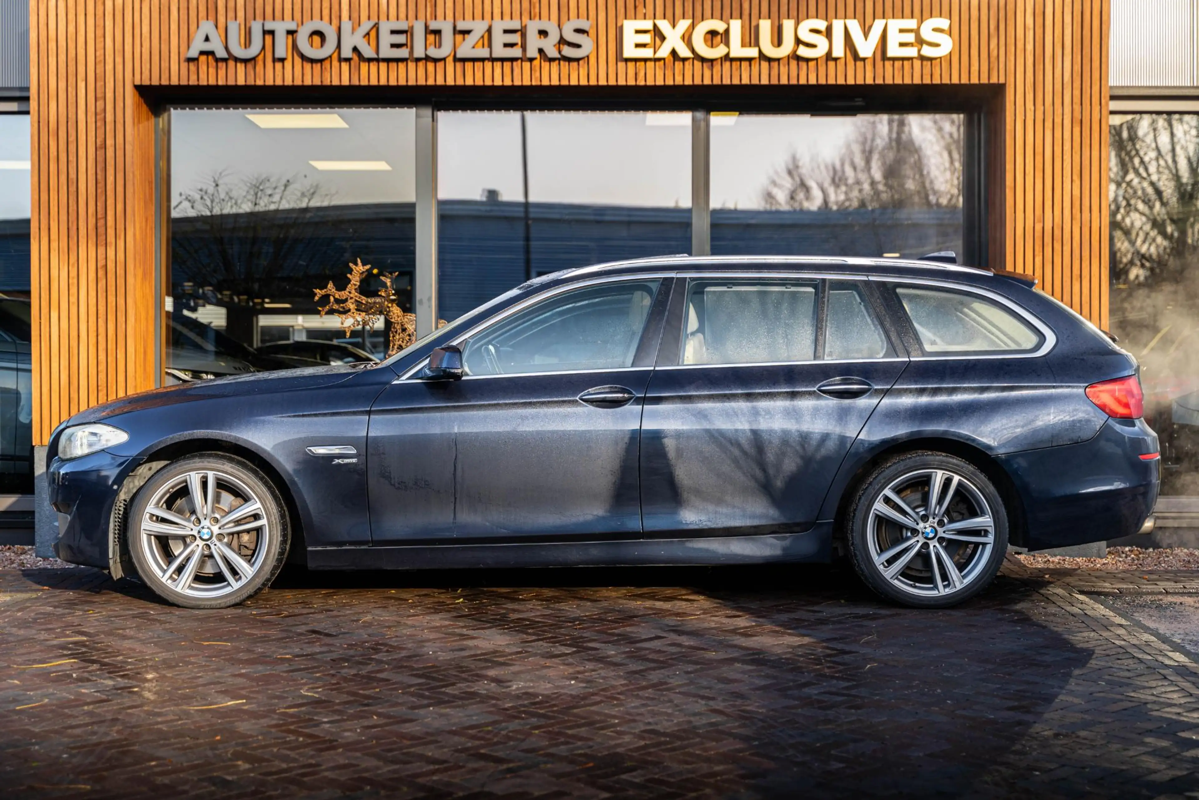 BMW 528 5-serie Touring 528xi High Executive — photo 5