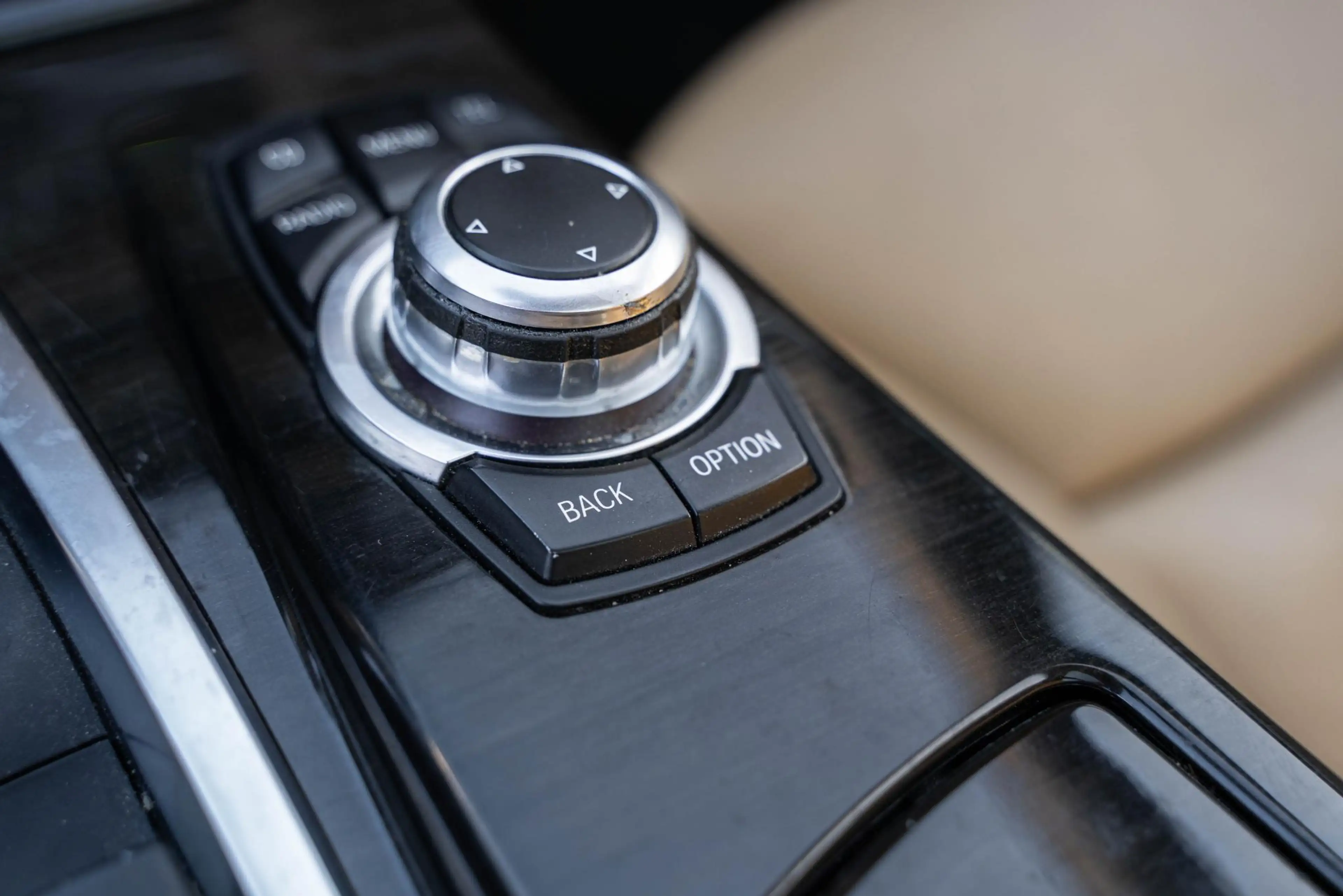 BMW 528 5-serie Touring 528xi High Executive — photo 36