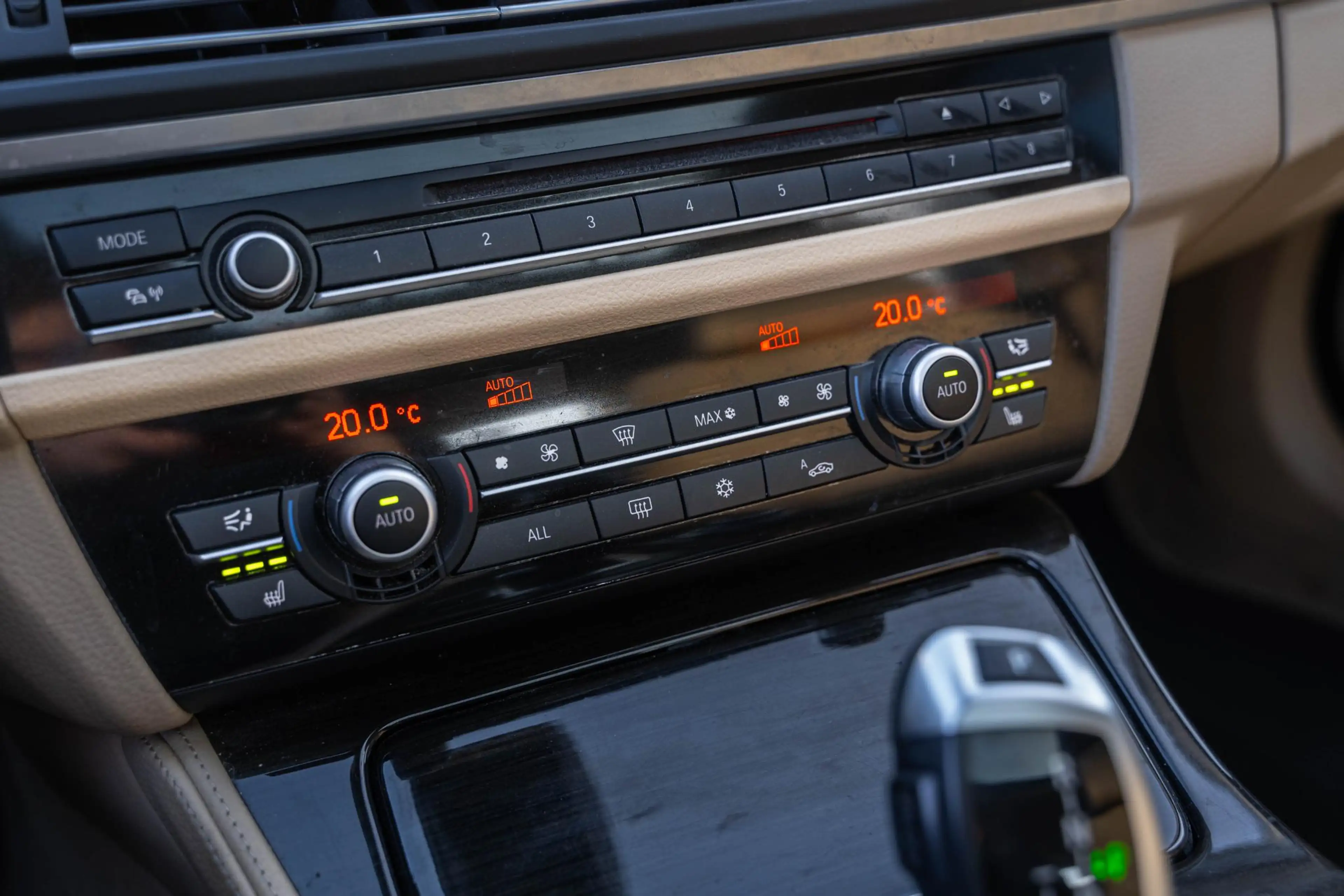 BMW 528 5-serie Touring 528xi High Executive — photo 37