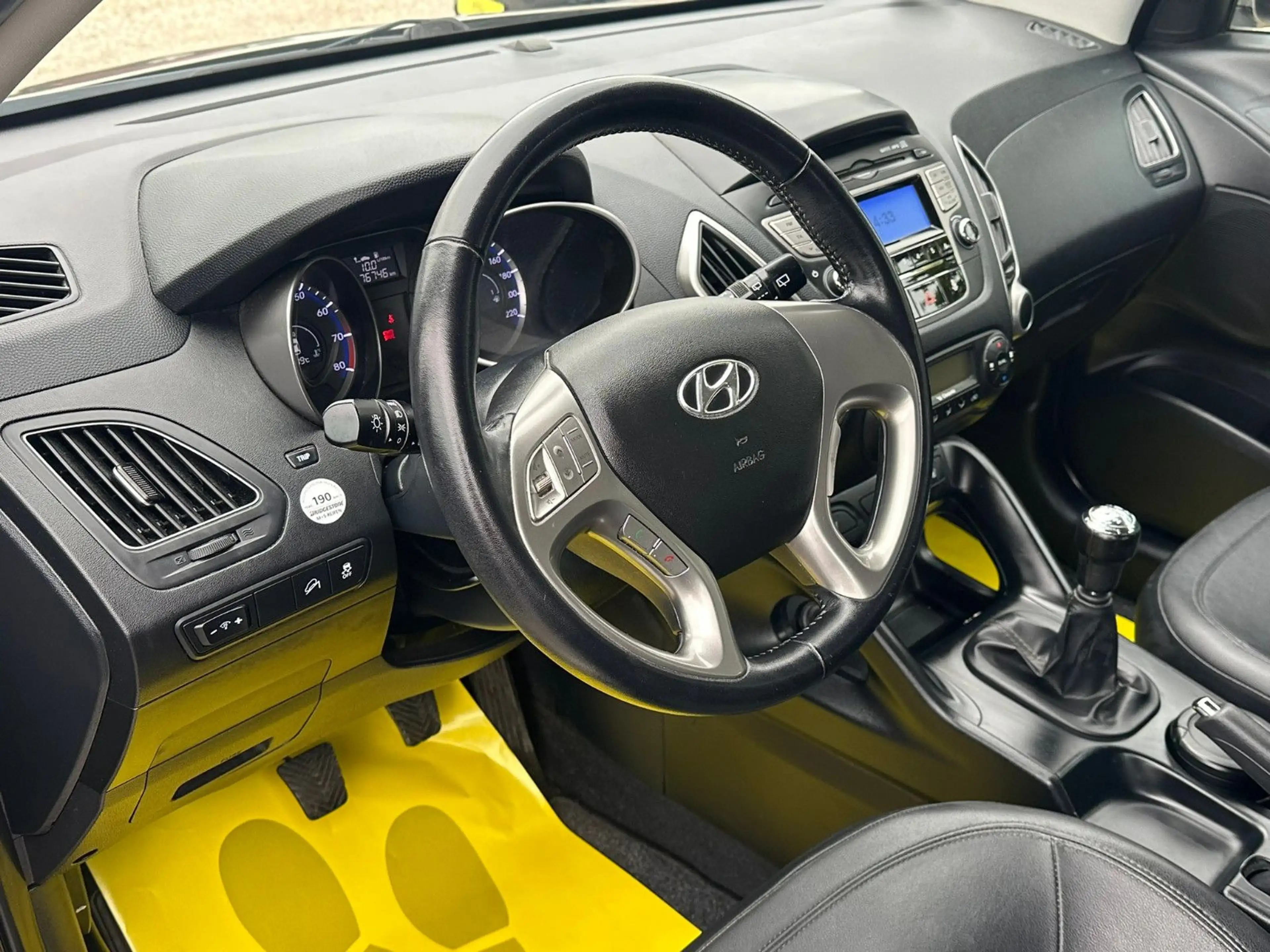 Hyundai iX35 *Klimaaut.*MFL*SitzH* TÜV Neu — photo 11