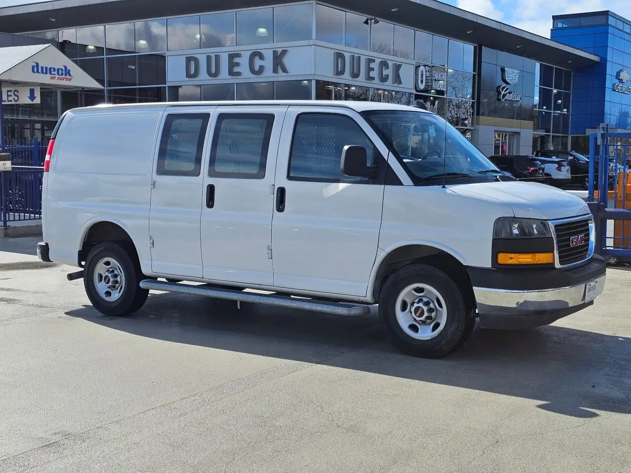 2023 GMC Savana