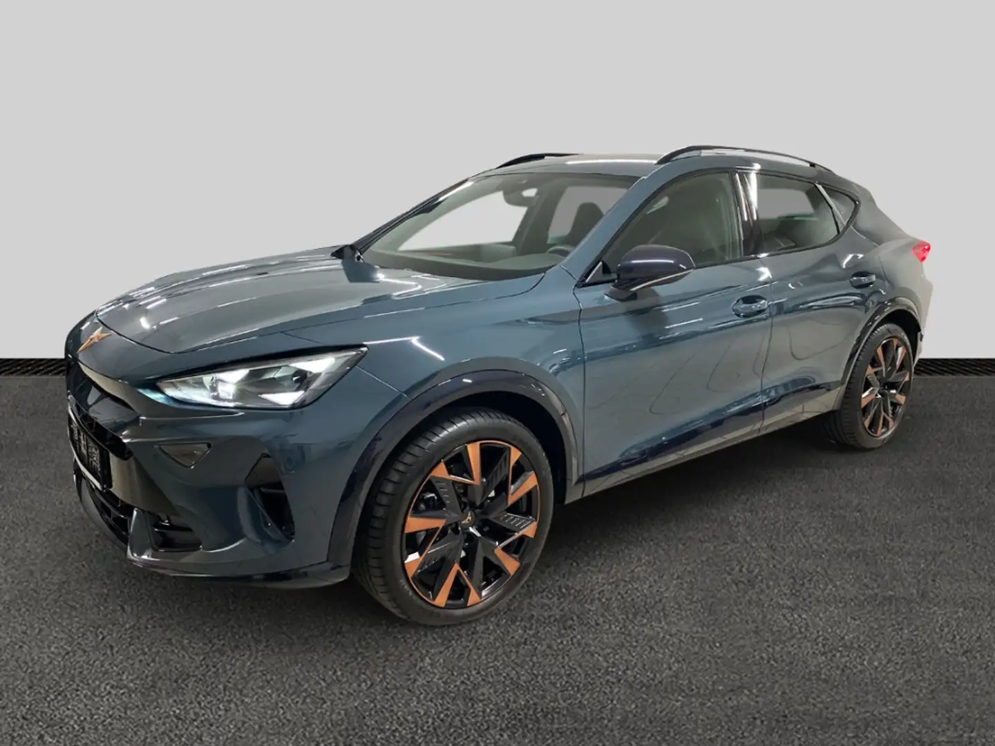 CUPRA Formentor 1.5 eTSI 110 KW 7-GANG DSG Navi Digitales Cockpit Blau - 2