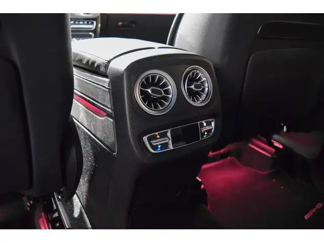Mercedes-Benz G-Class view 22