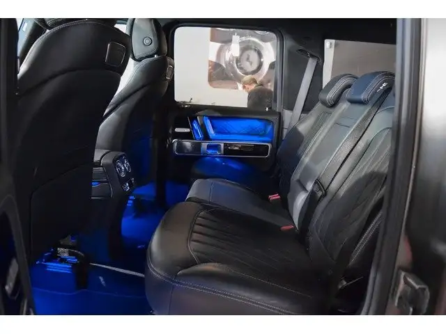 Mercedes-Benz G-Class view 9
