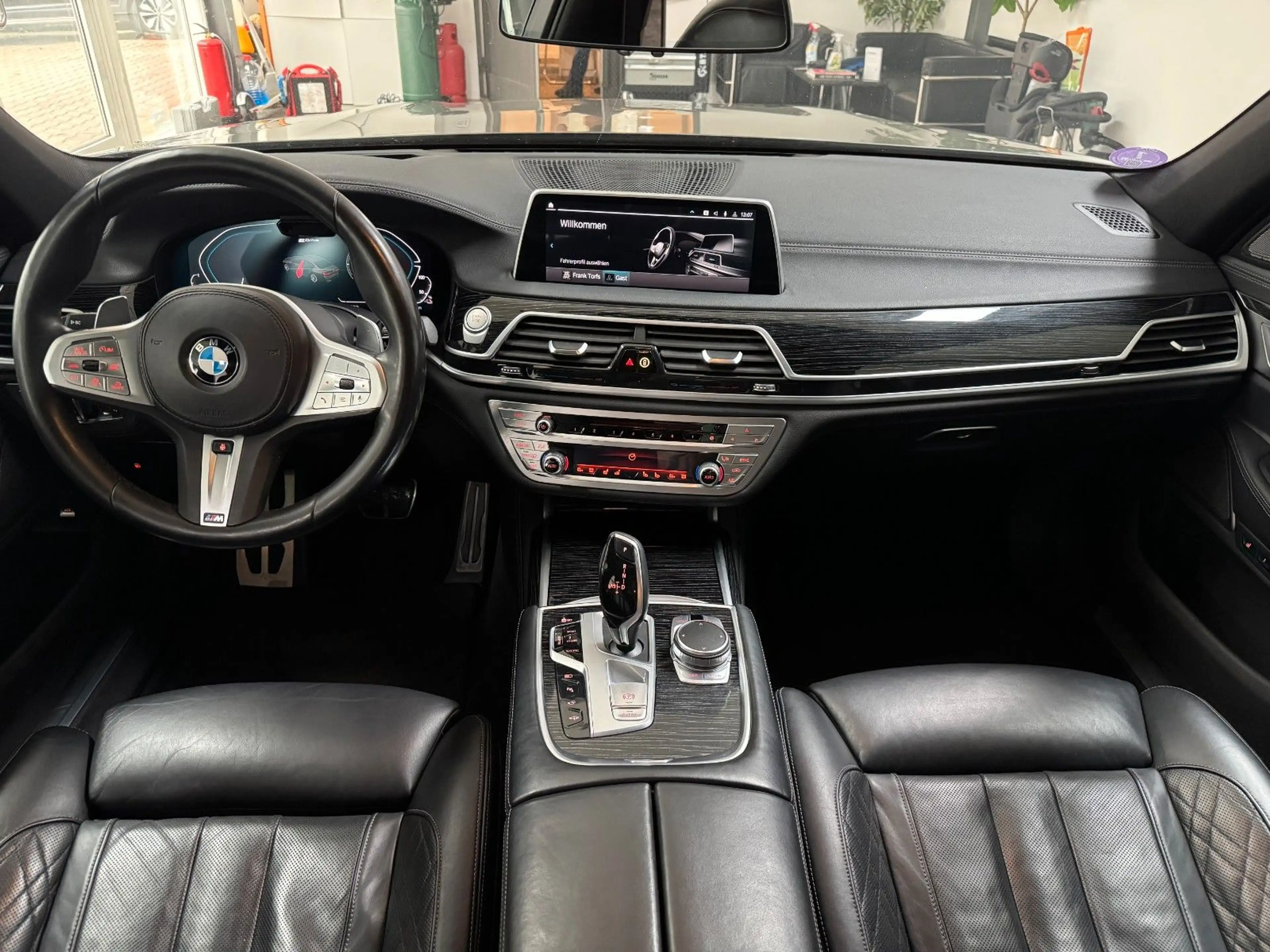 BMW 745 e M Sport*LASER*H/K*Massage*HuD — photo 30