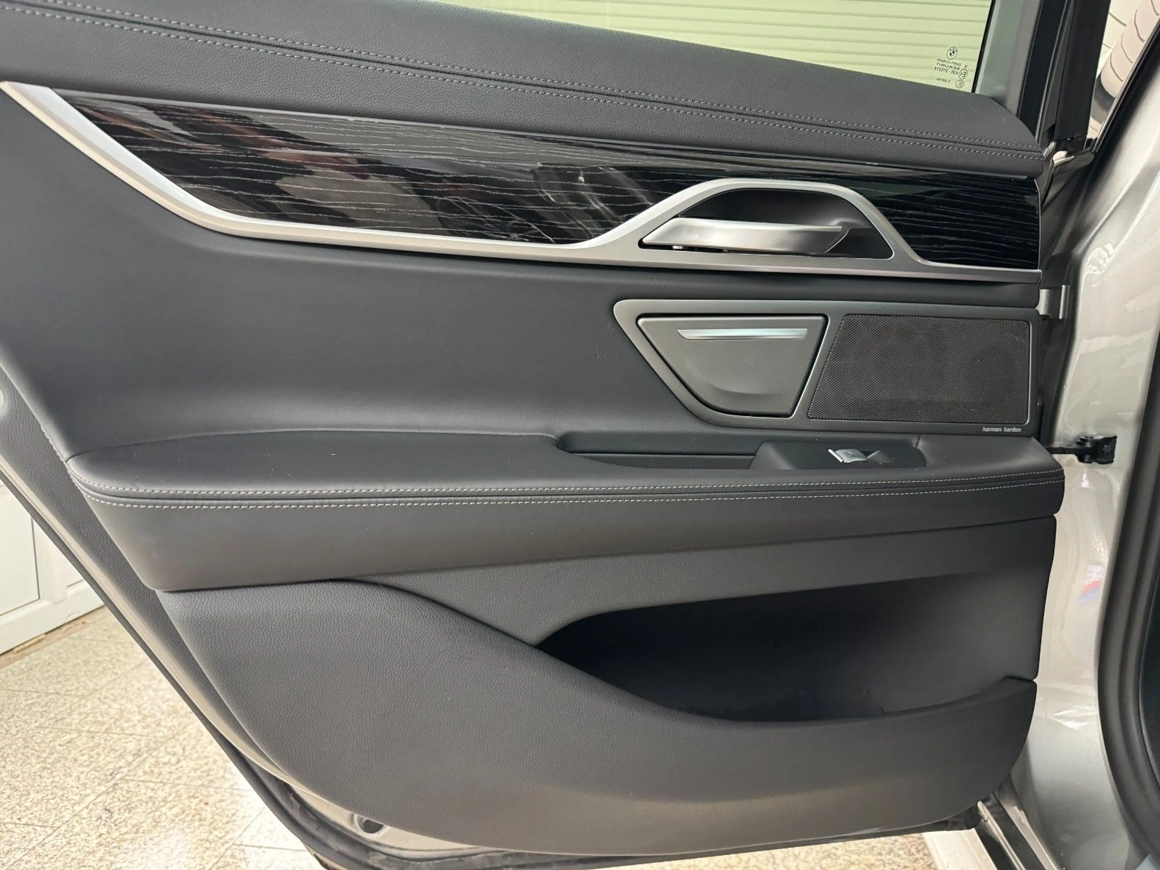 BMW 745 e M Sport*LASER*H/K*Massage*HuD — photo 17