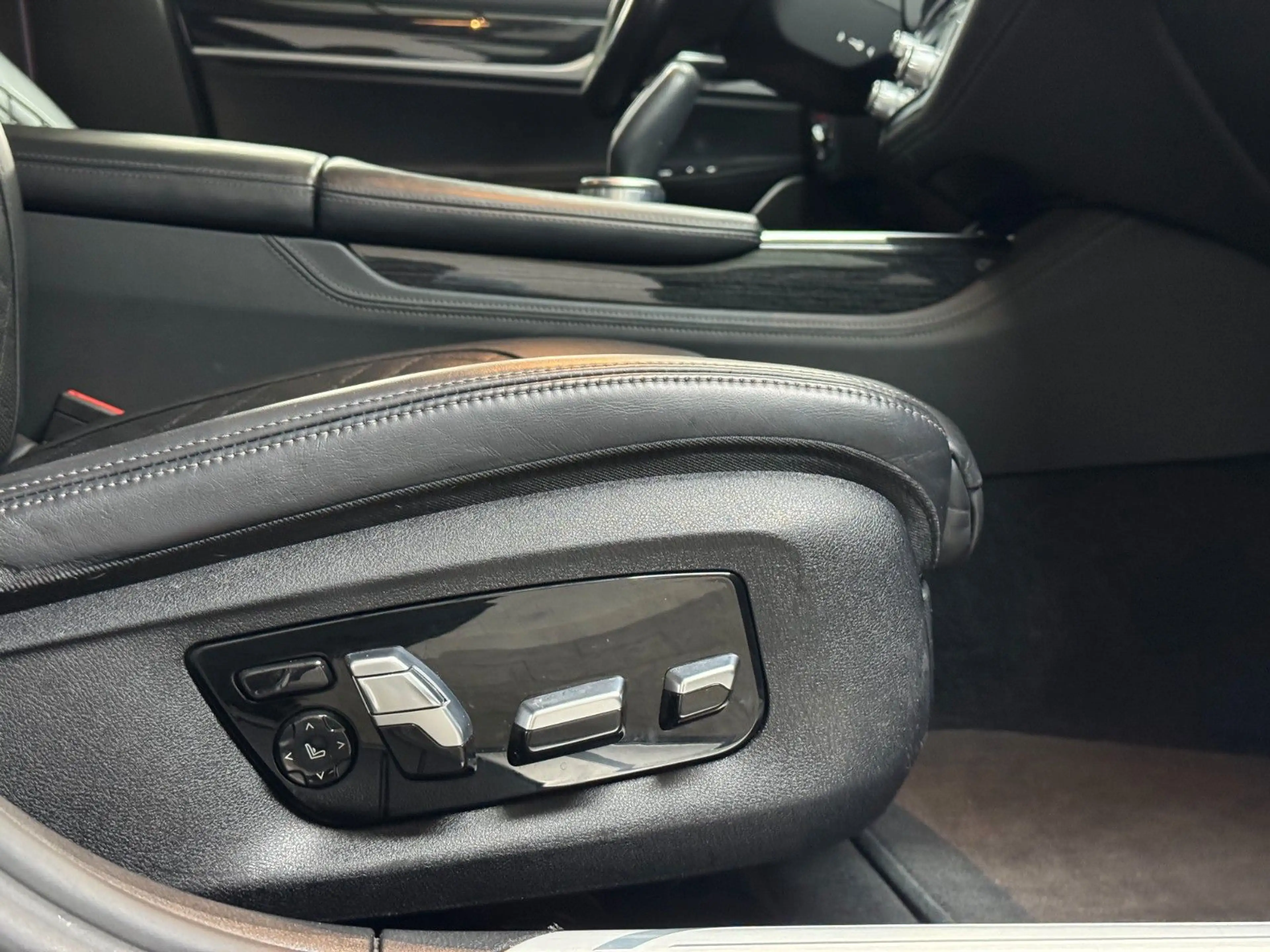BMW 745 e M Sport*LASER*H/K*Massage*HuD — photo 33