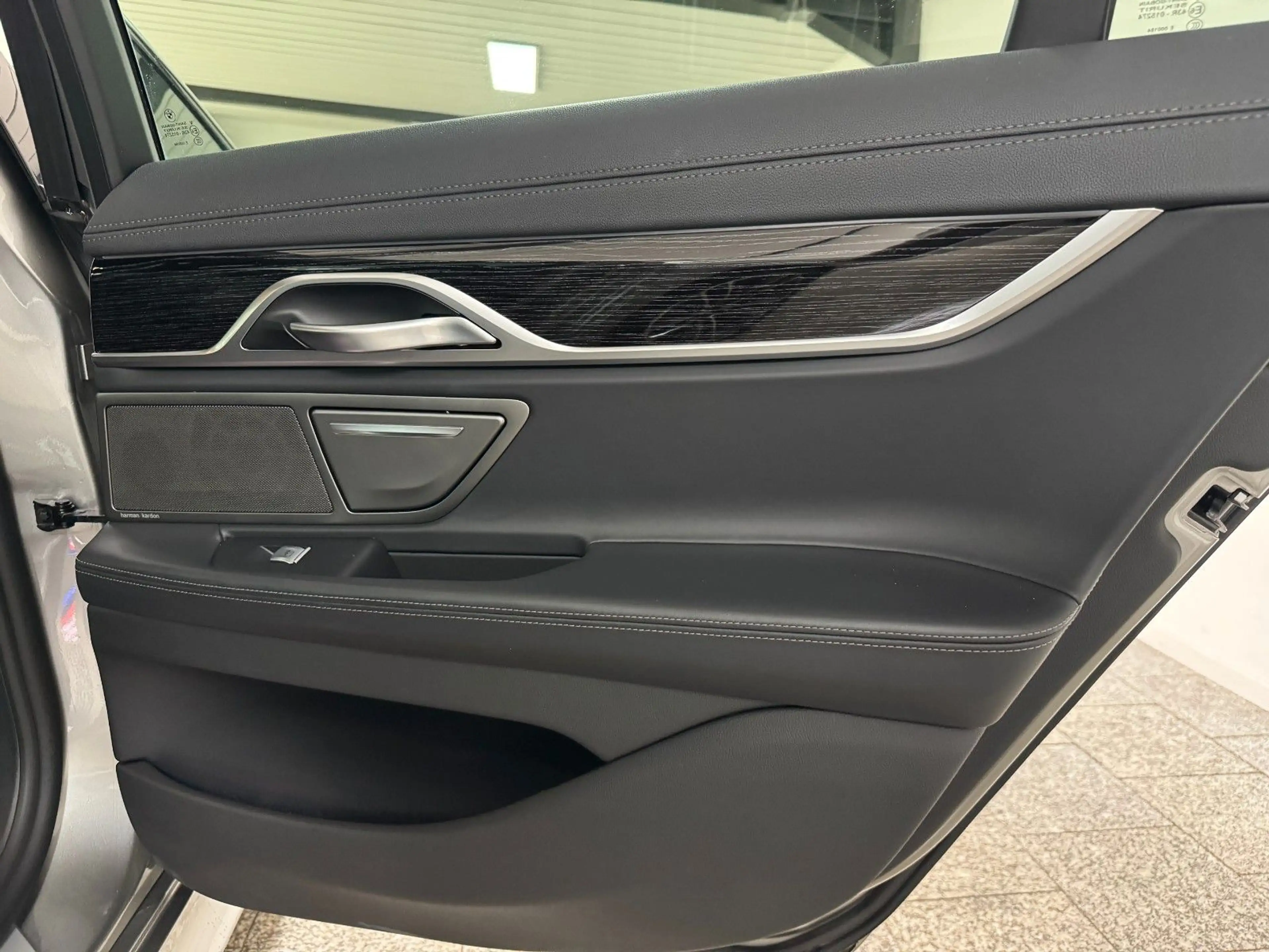 BMW 745 e M Sport*LASER*H/K*Massage*HuD — photo 21