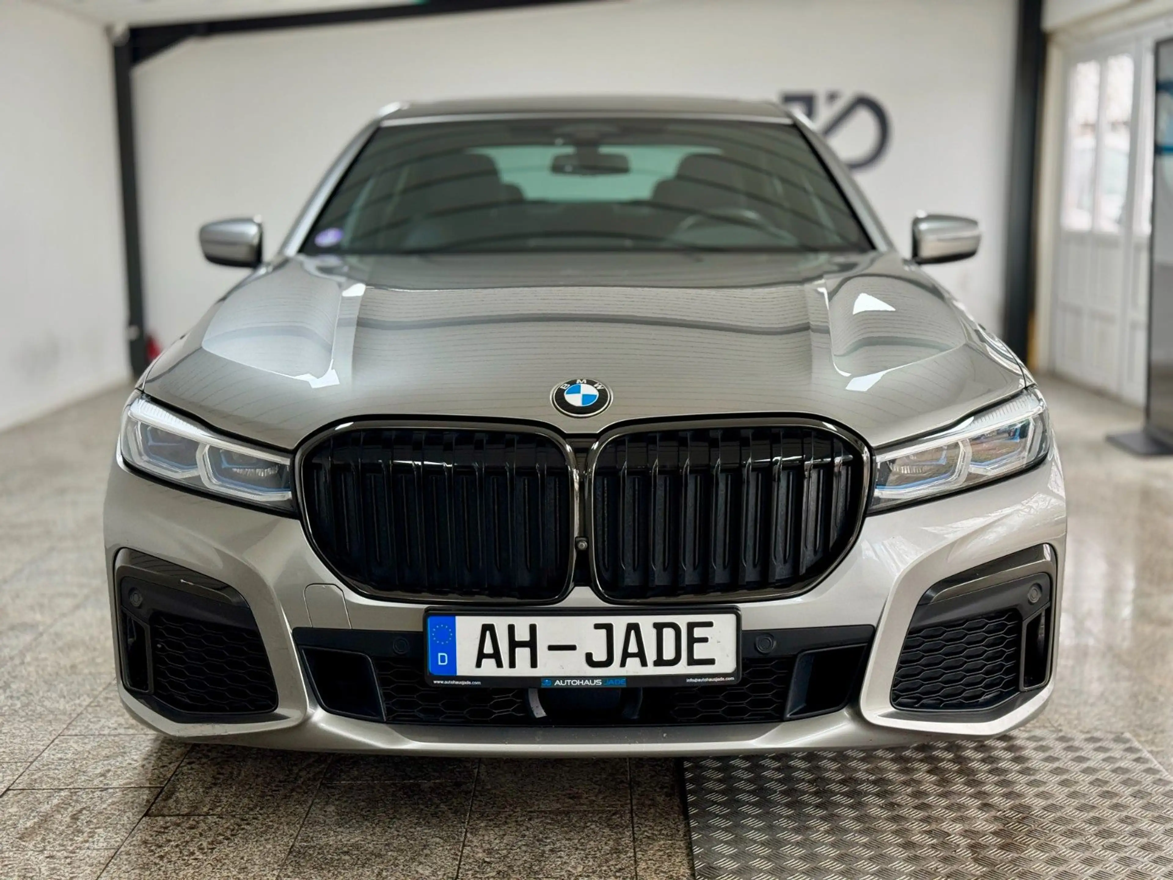 BMW 745 e M Sport*LASER*H/K*Massage*HuD — photo 3