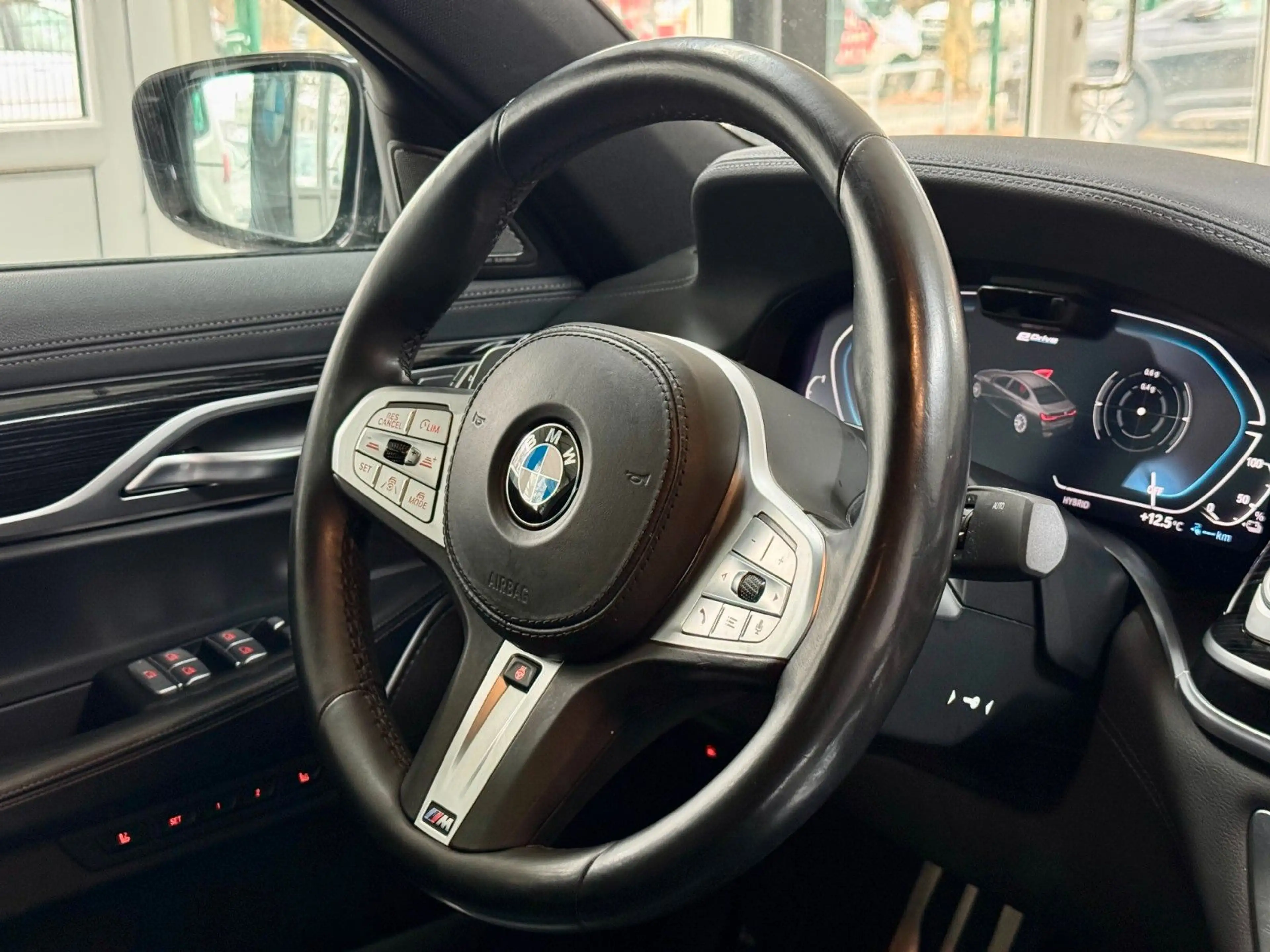 BMW 745 e M Sport*LASER*H/K*Massage*HuD — photo 28