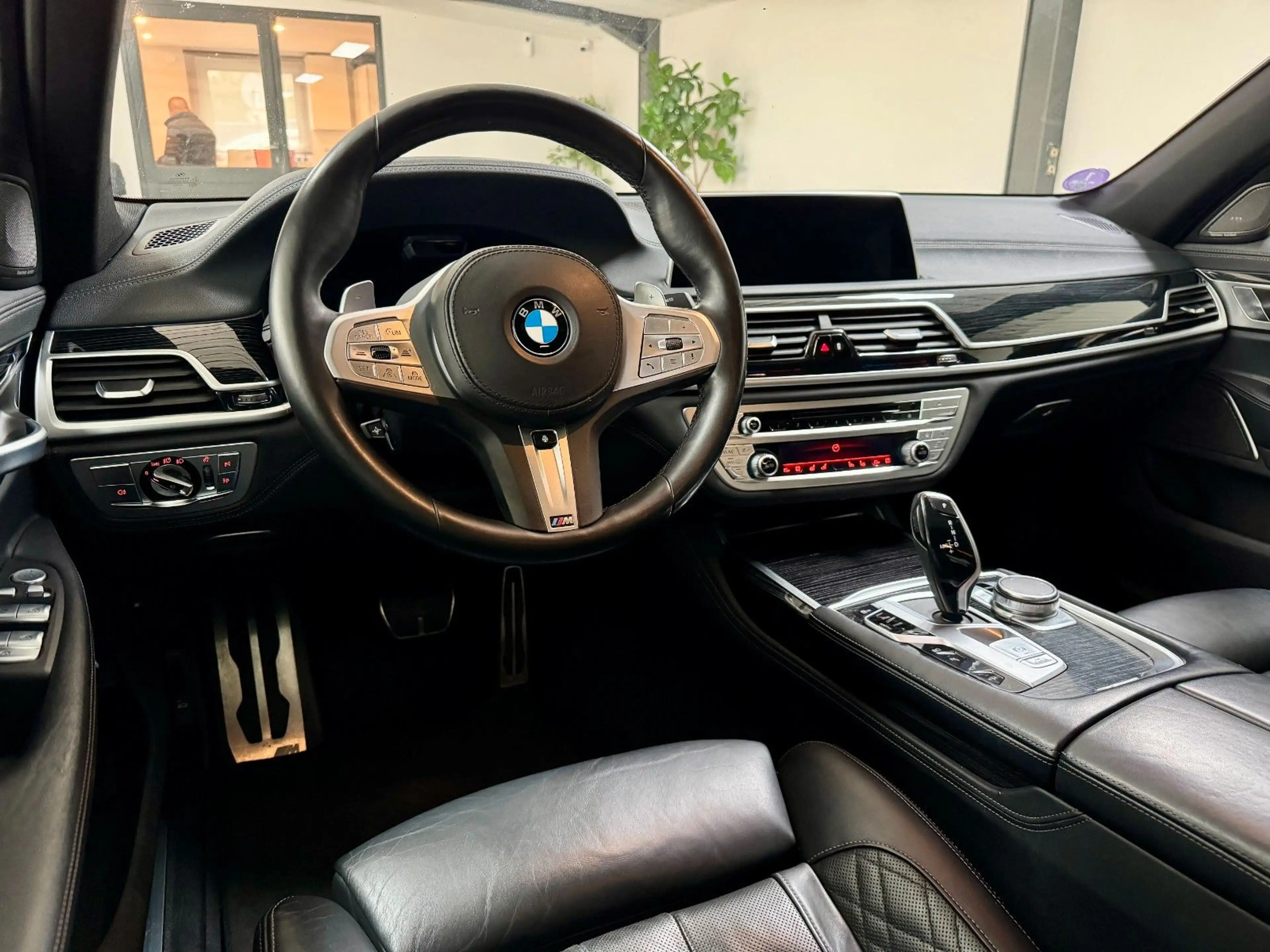 BMW 745 e M Sport*LASER*H/K*Massage*HuD — photo 14