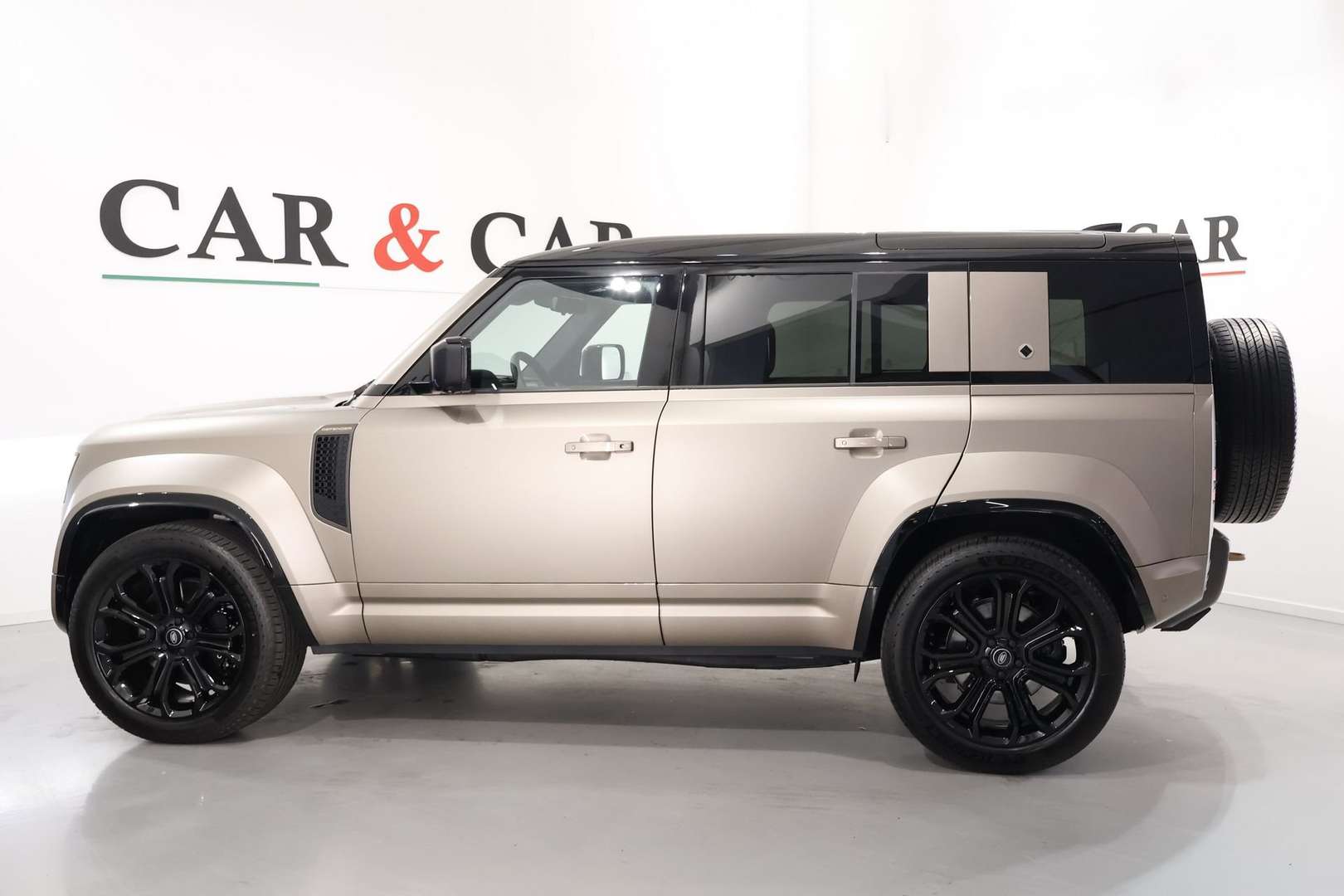 Land Rover Defender 110 OCTA P635 Auto 4.4 V8 MHEV -  - Joinsteer - #5