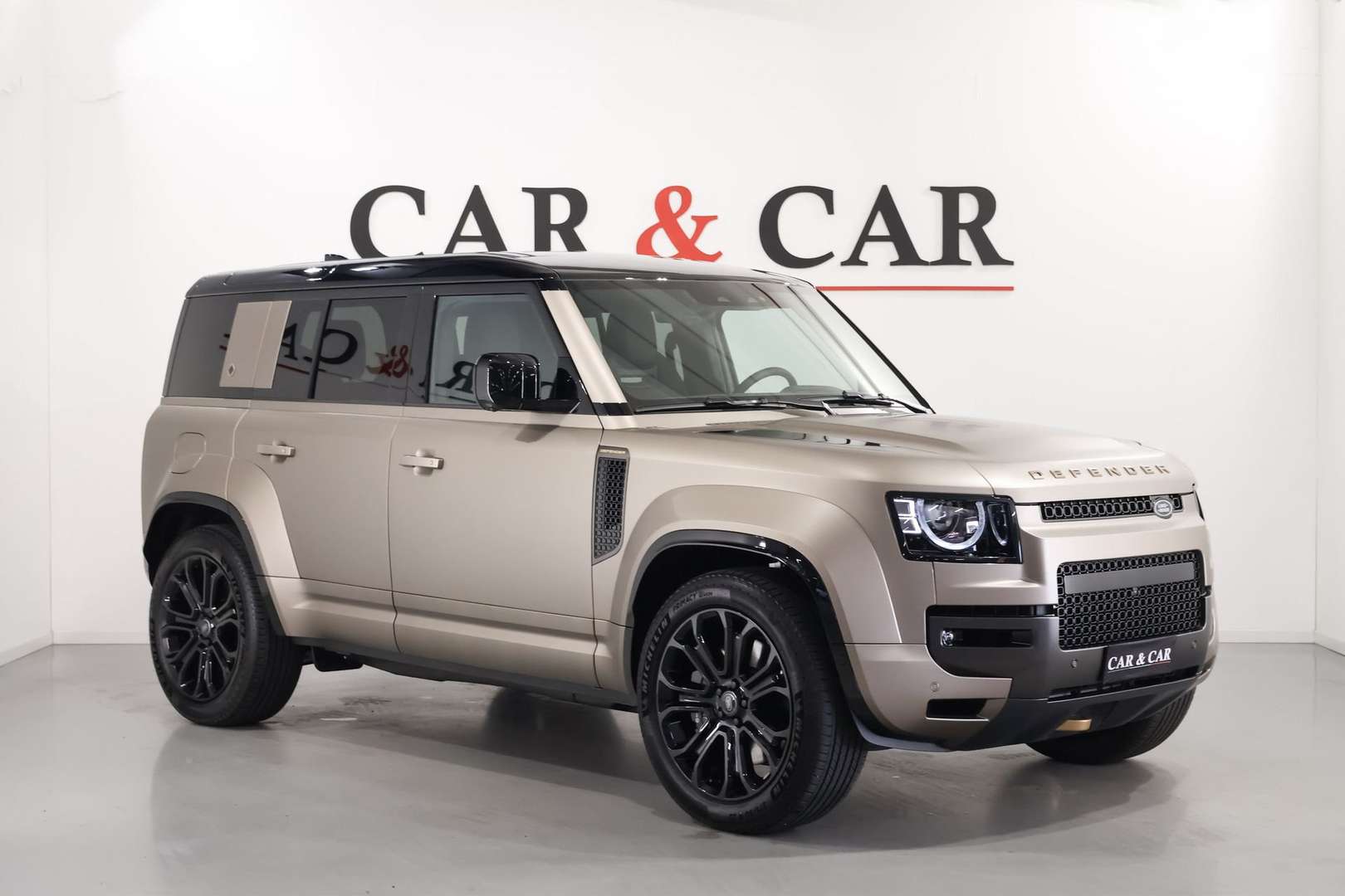 Land Rover Defender 110 OCTA P635 Auto 4.4 V8 MHEV -  - Joinsteer - #1