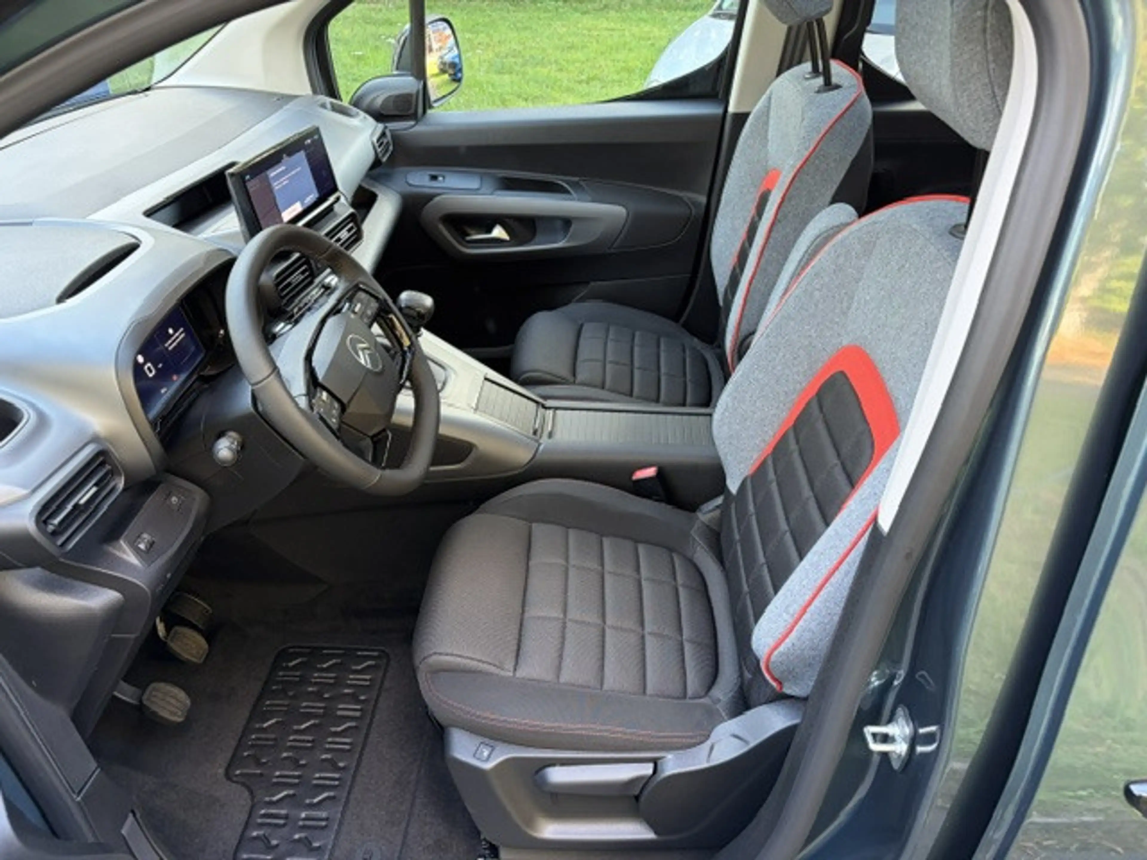 Citroen Berlingo M Diesel 130 MAX KAMERA SHZ NAVI XTR — photo 7