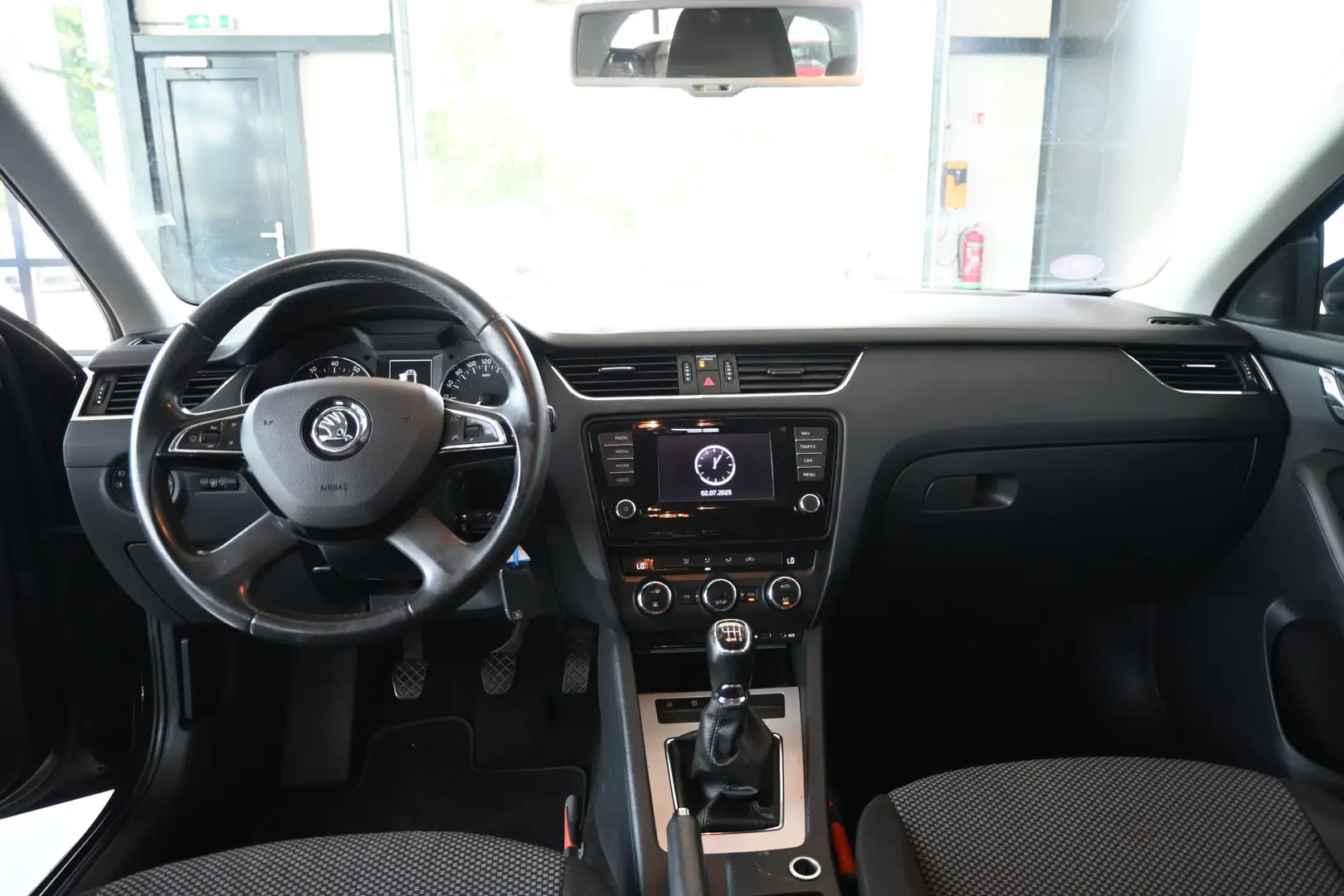 Skoda Octavia Combi 1.4 TSI Greentech Ambition Businessline Clim Fekete - 2