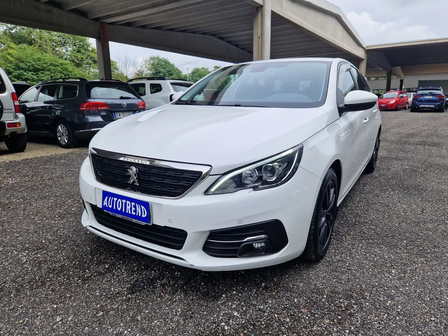 Peugeot 308 308 SW 1.2 puretech t Active s Bianco - 1