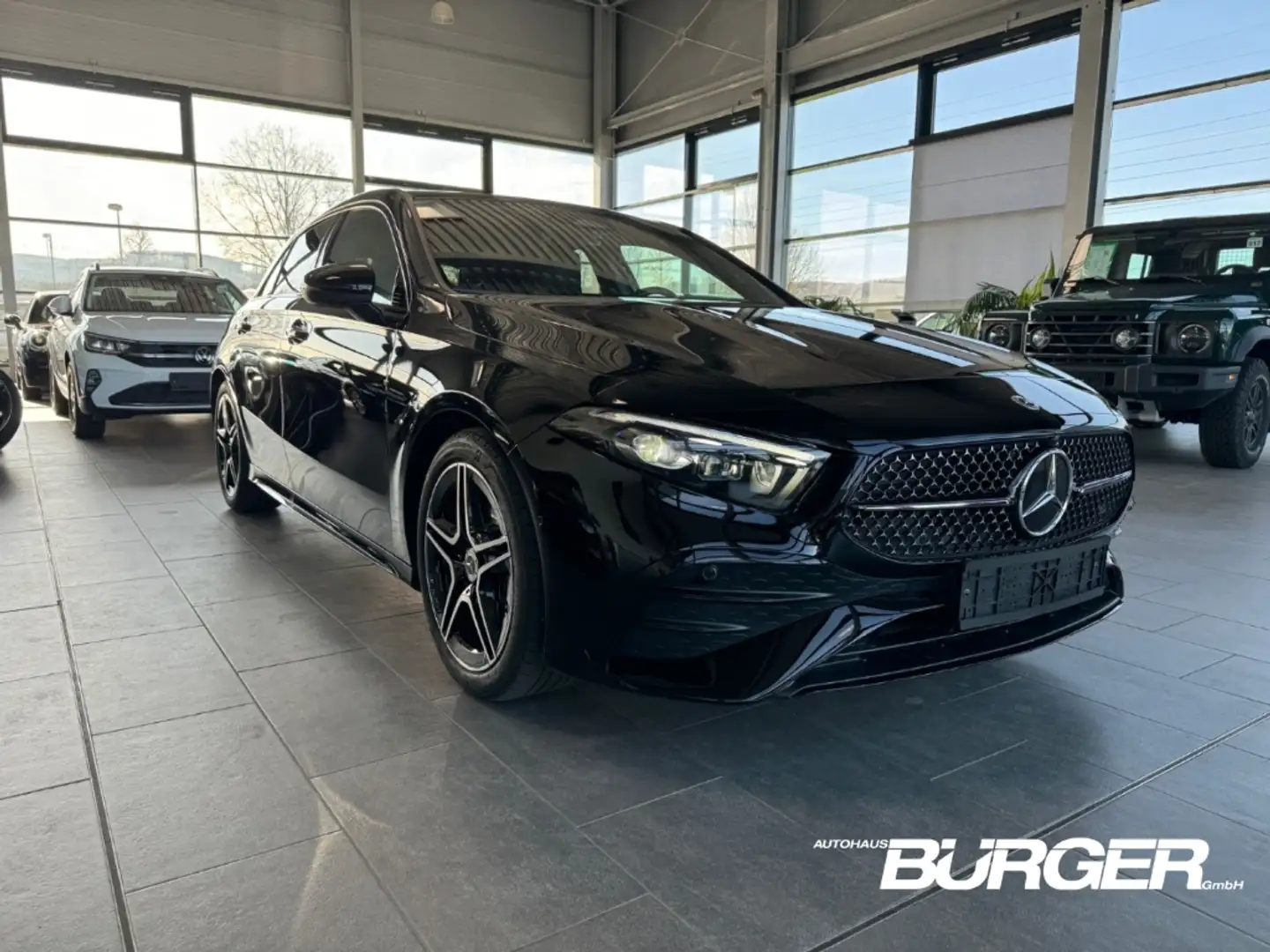 Mercedes-Benz A 200 AMG Pano Burmester ACC Kamera Navi digitales Cockp Negro - 2