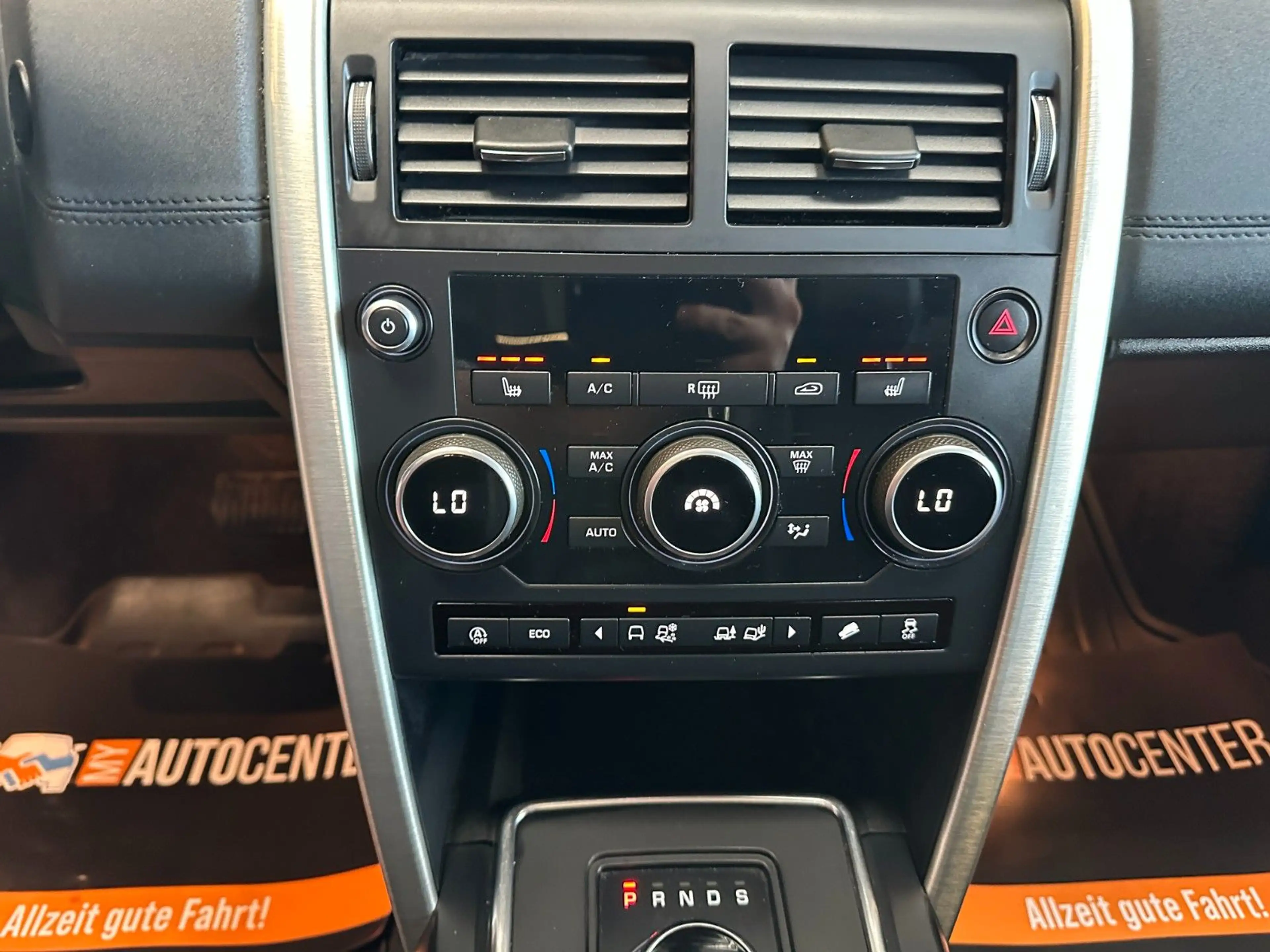 Land Rover Discovery Sport *PANO*AHK*CARPLAY*TEMPO*LKHZ — photo 9