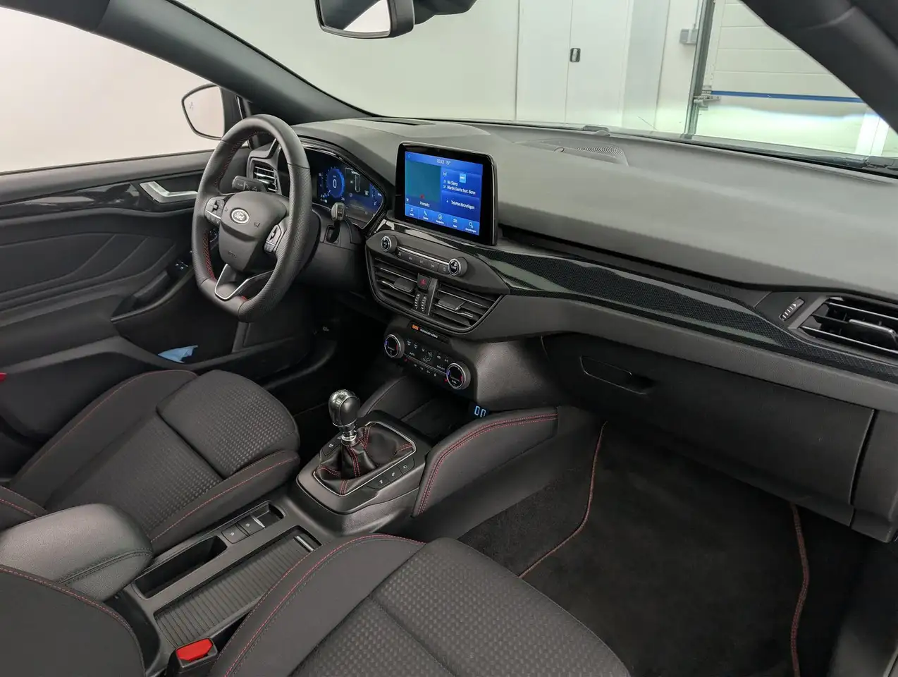 Ford Focus Turnier 1.0 M-Hybrid ST-Line X Matrix+AHK, миниатюра 15