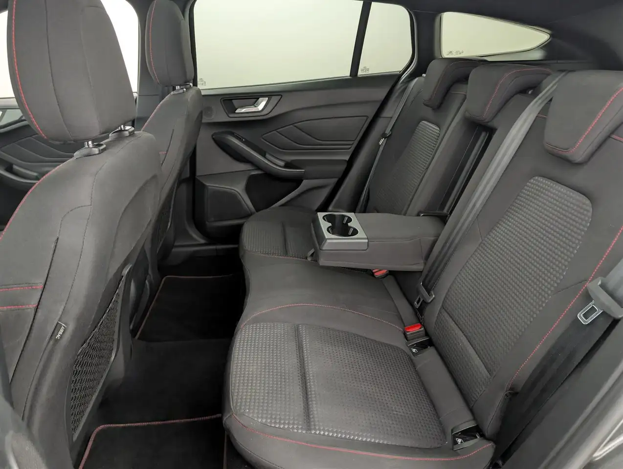 Ford Focus Turnier 1.0 M-Hybrid ST-Line X Matrix+AHK, миниатюра 12